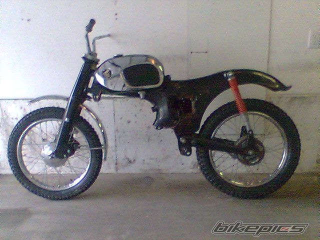 Photo 1619090