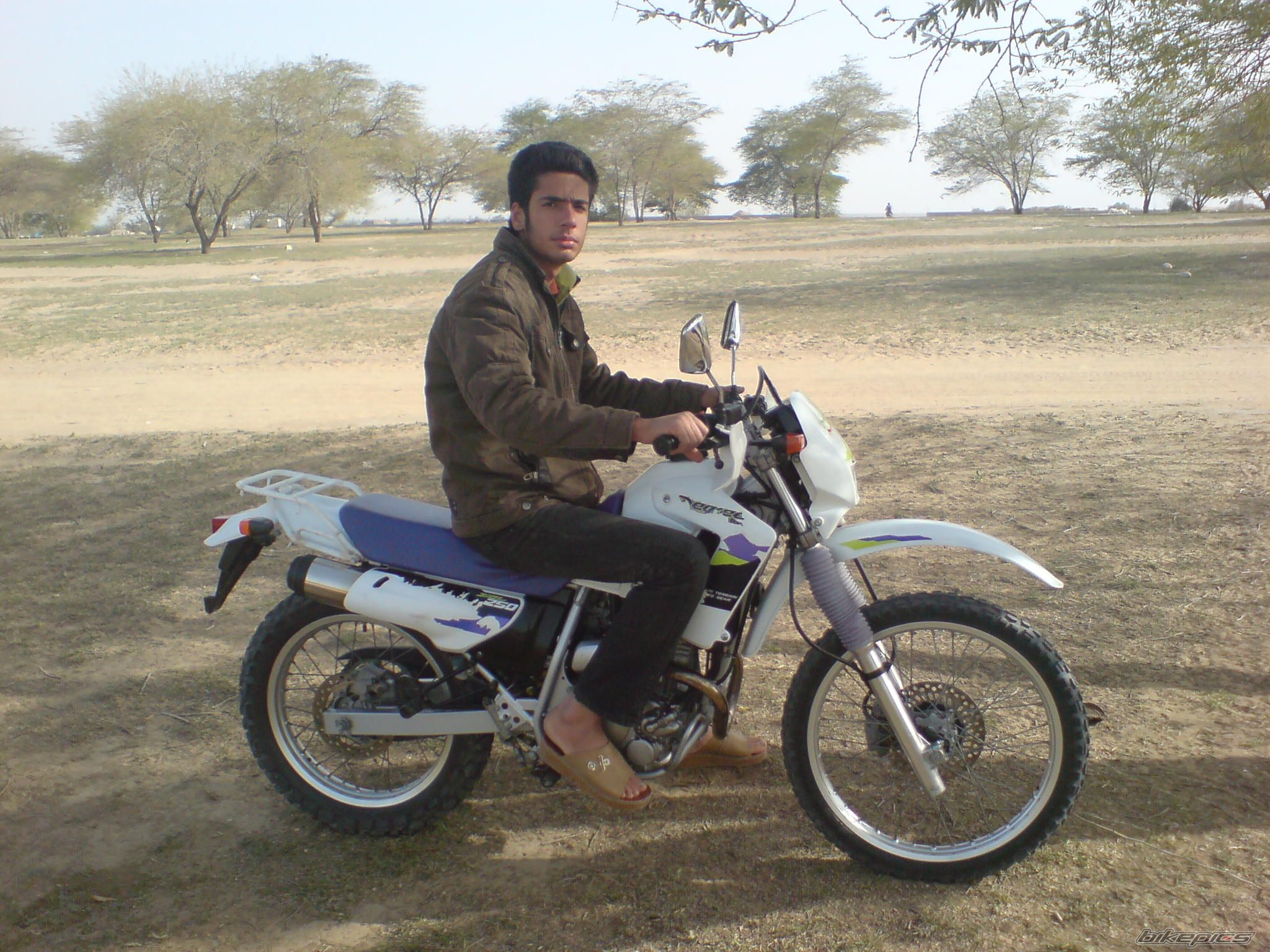 Bike Photo 1619212
