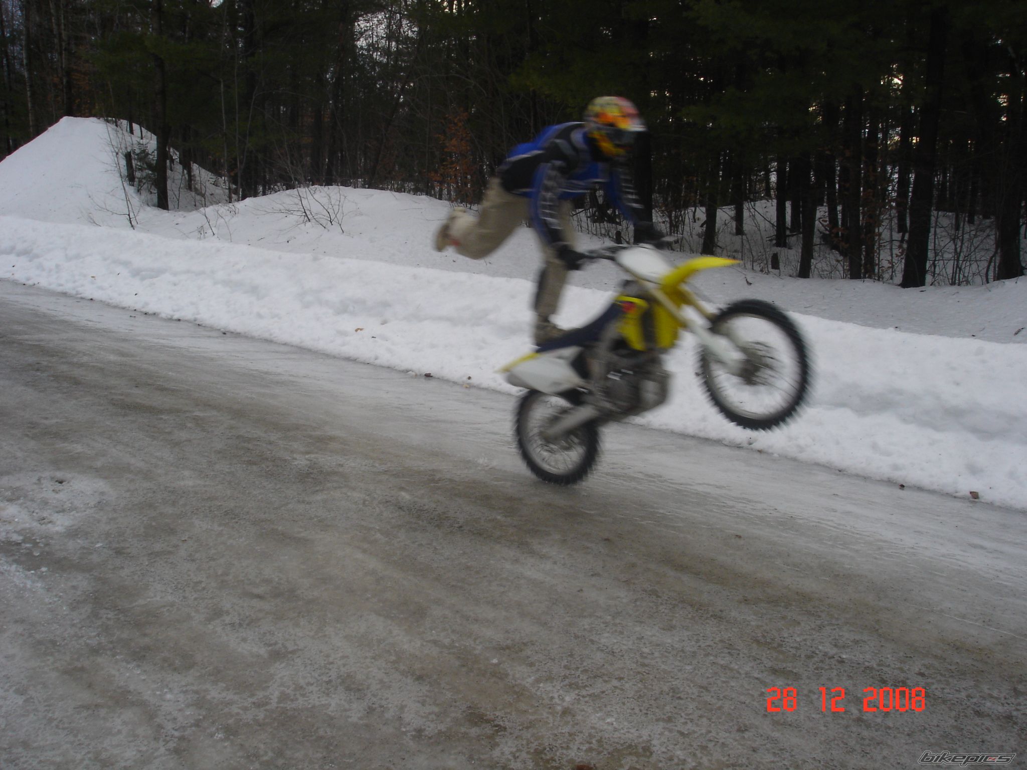 Photo 1619447