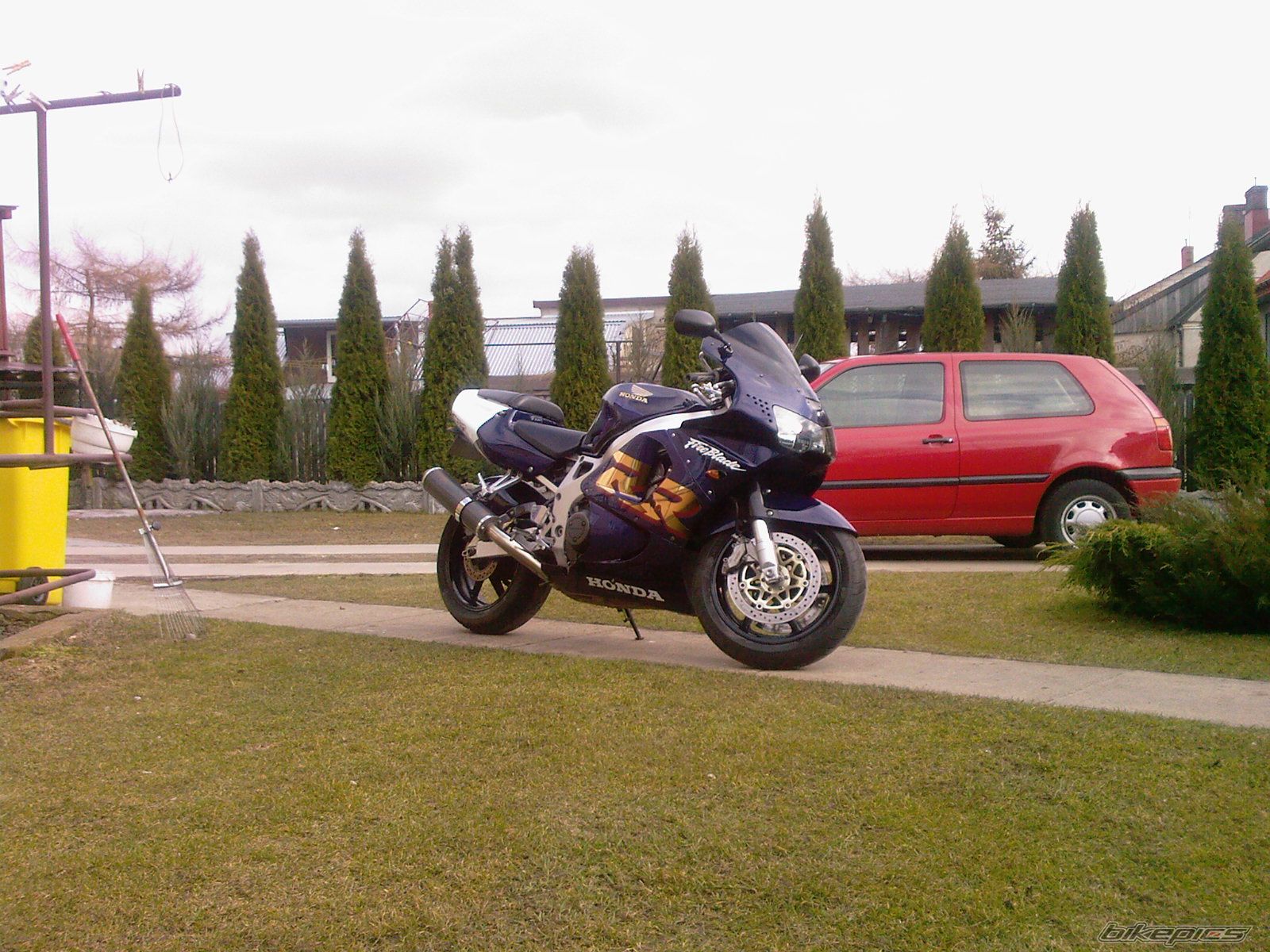 Photo 1619475
