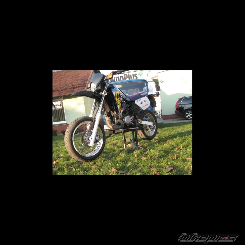 Photo 1619786