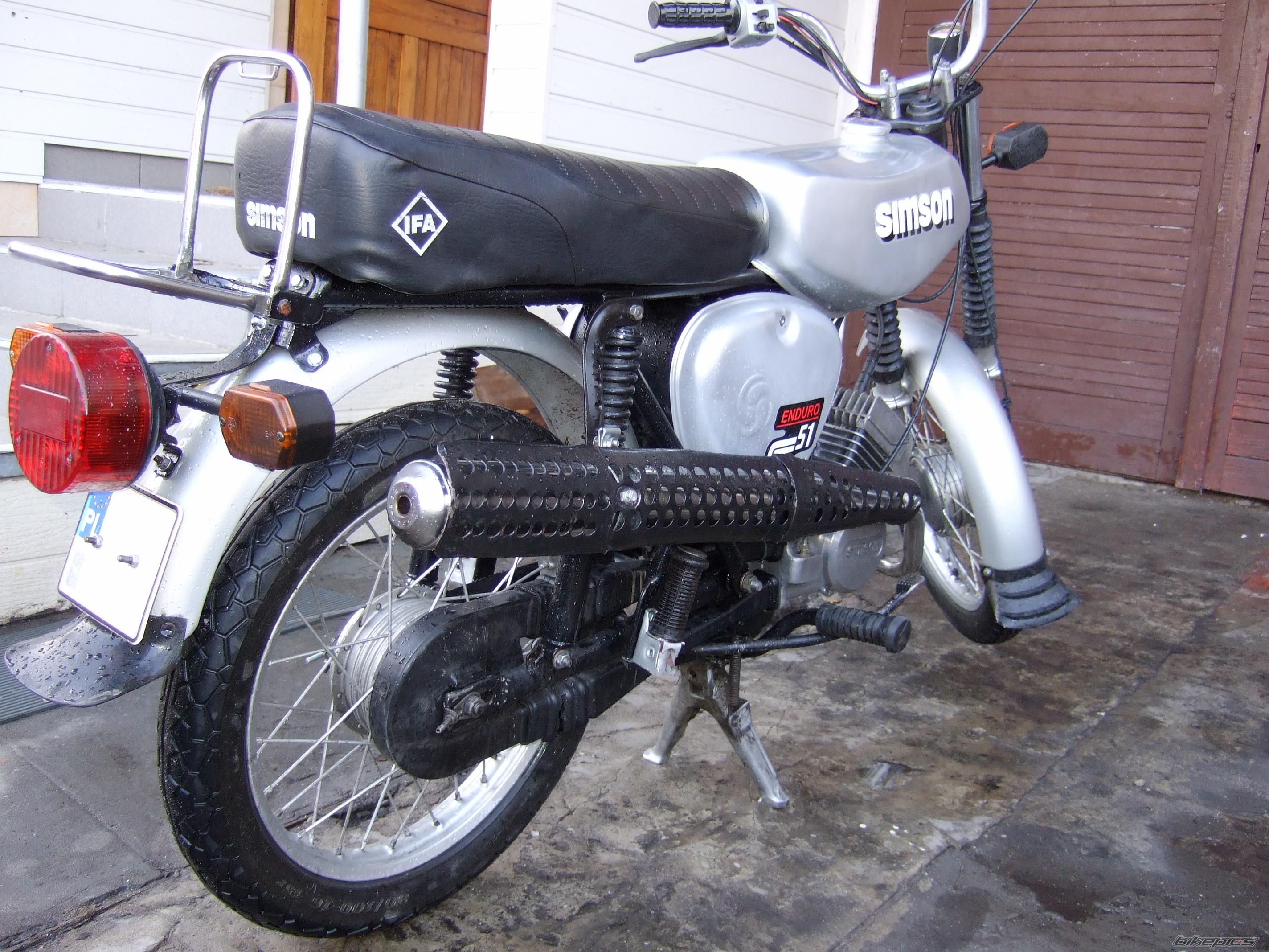Photo 1619866