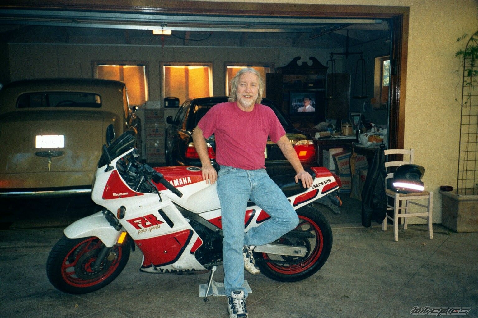 Photo 1619958