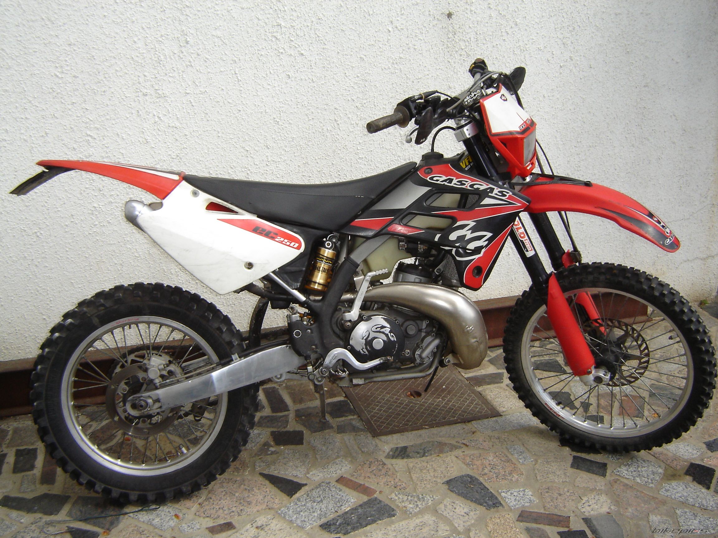 Bike Photo 1622359