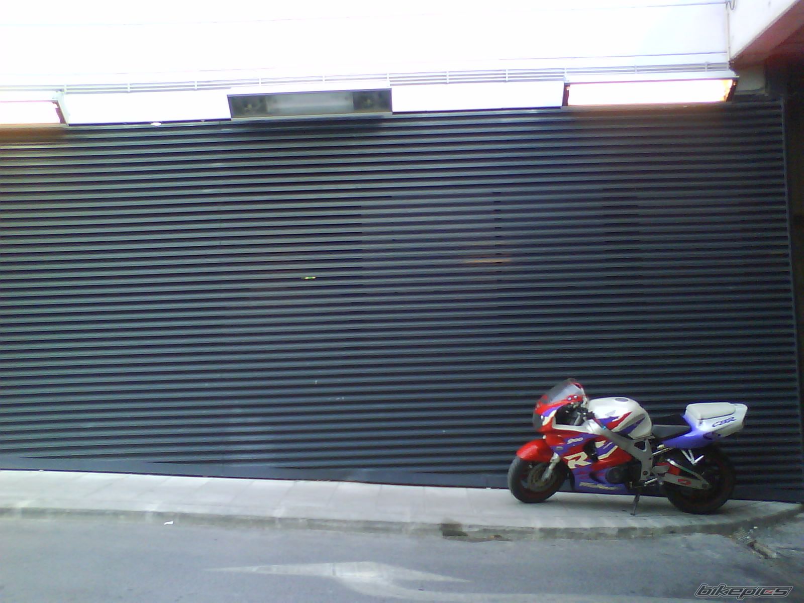 Photo 1623340