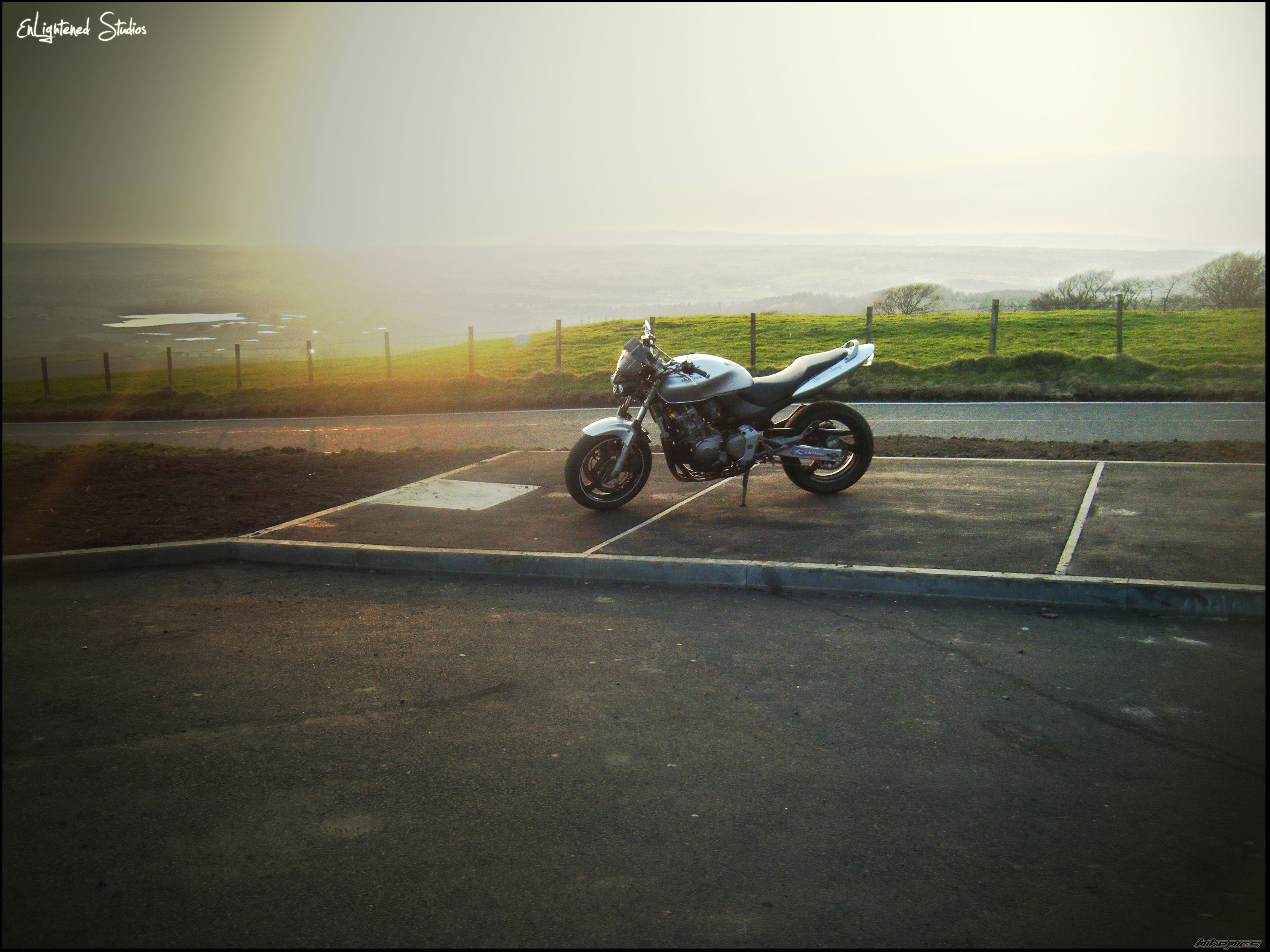 Photo 1623834