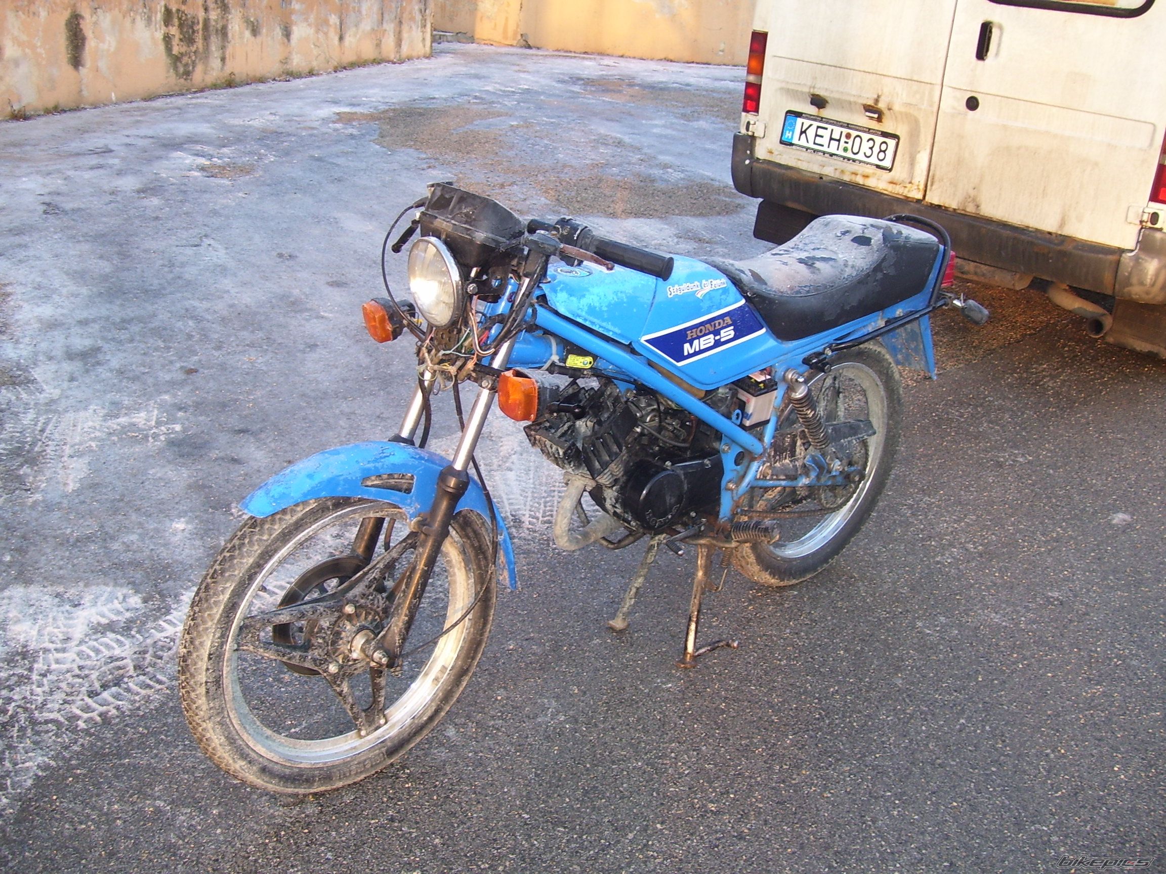 Photo 1623909