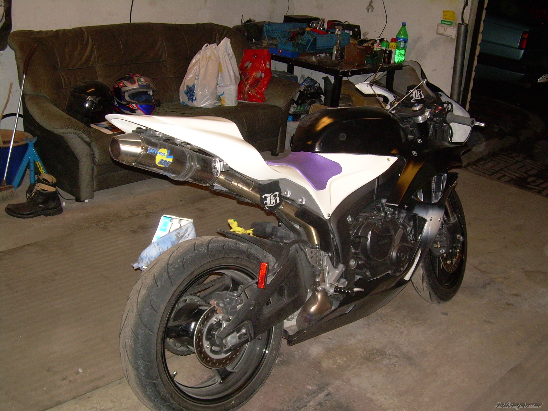 Photo 1624196