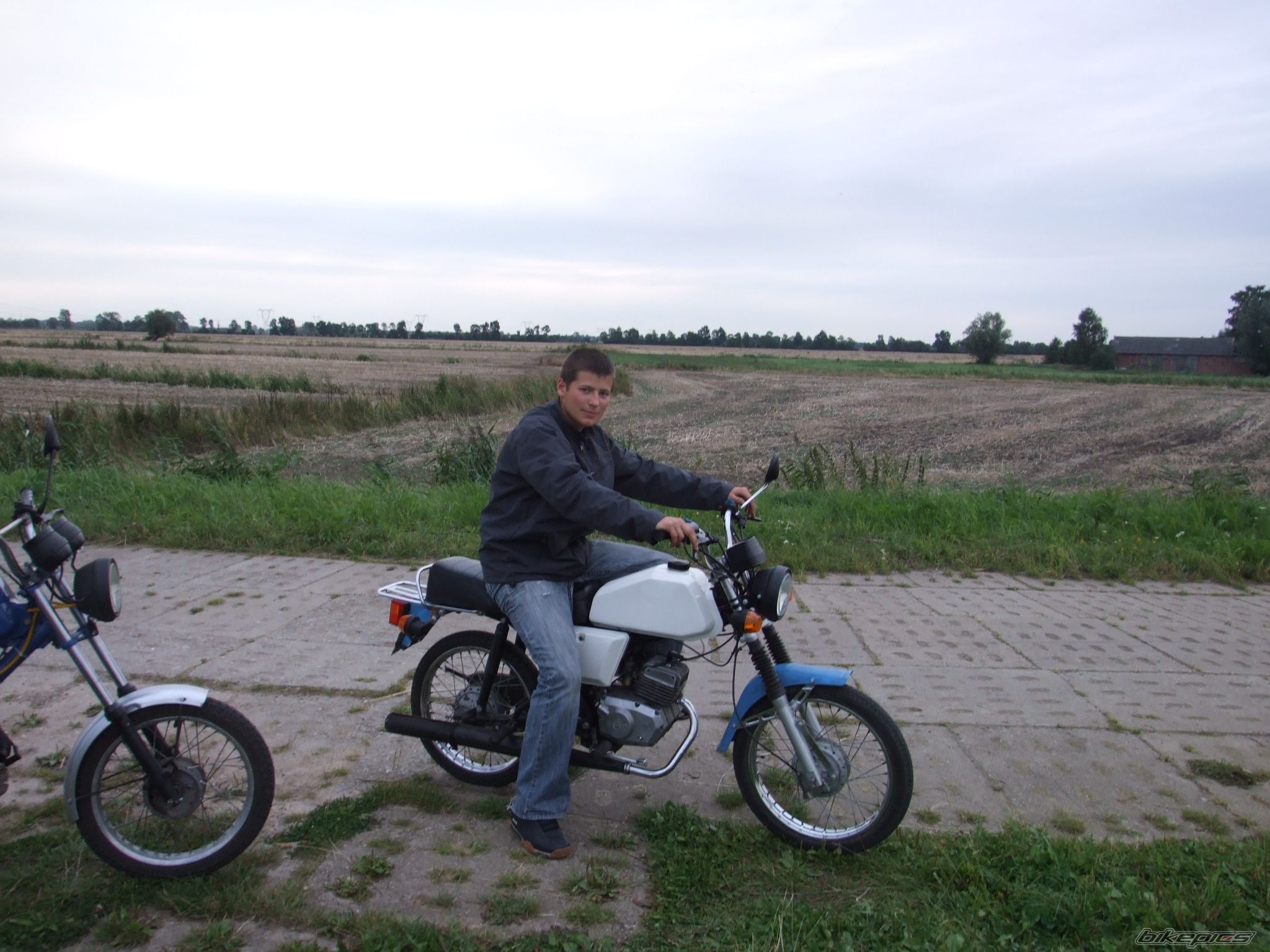 Photo 1624359