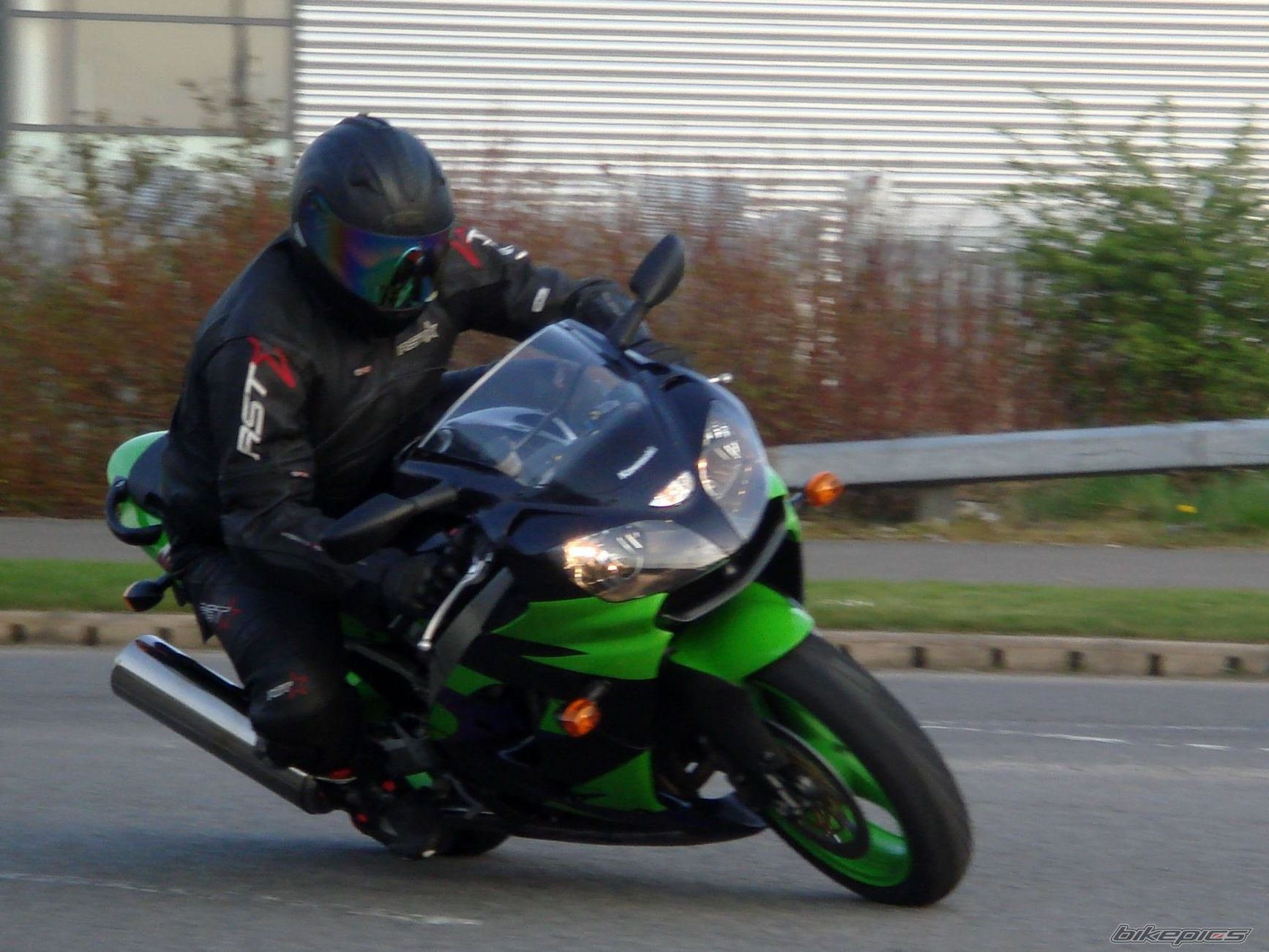 Photo 1624527