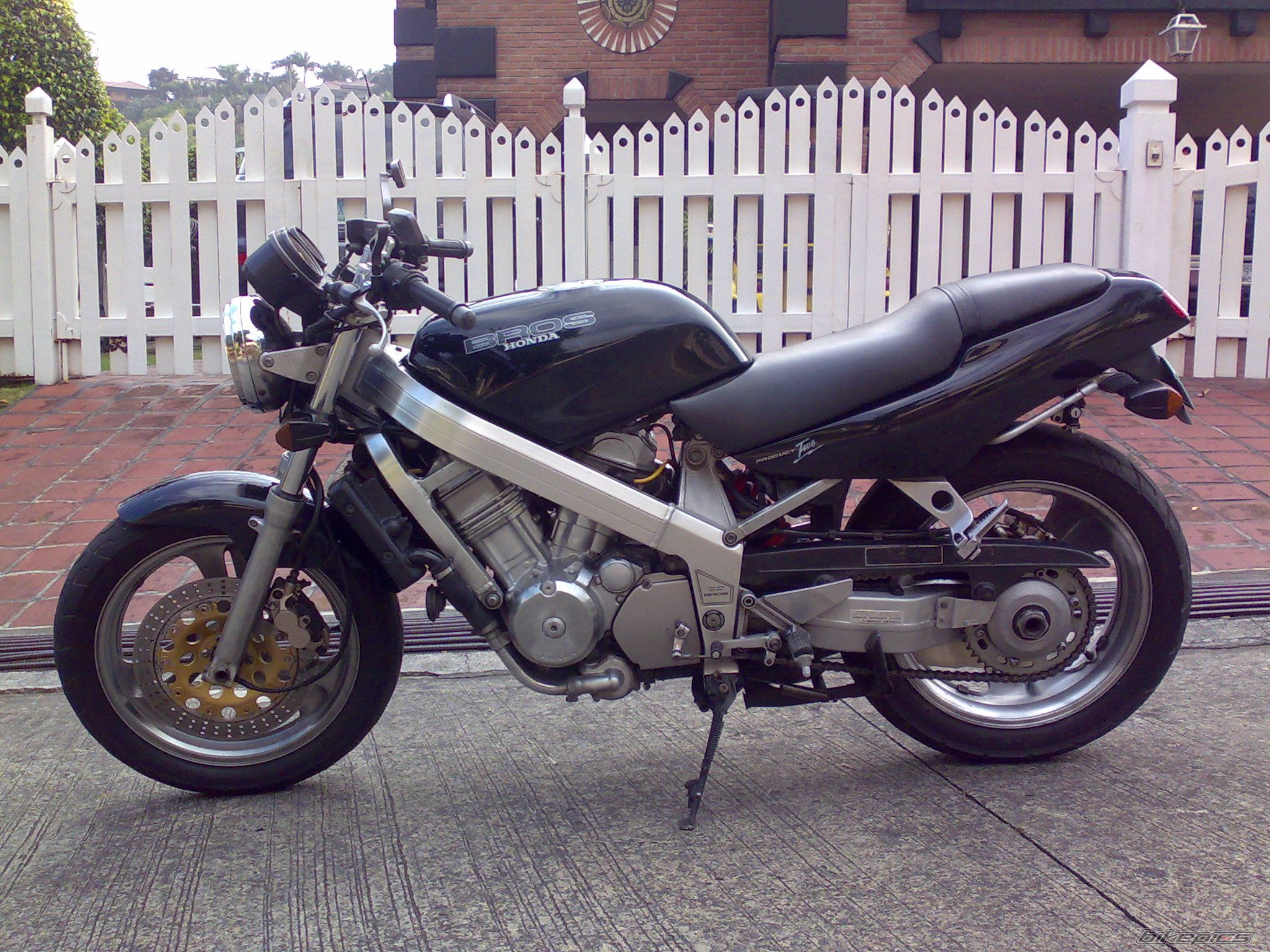 Photo 1624851