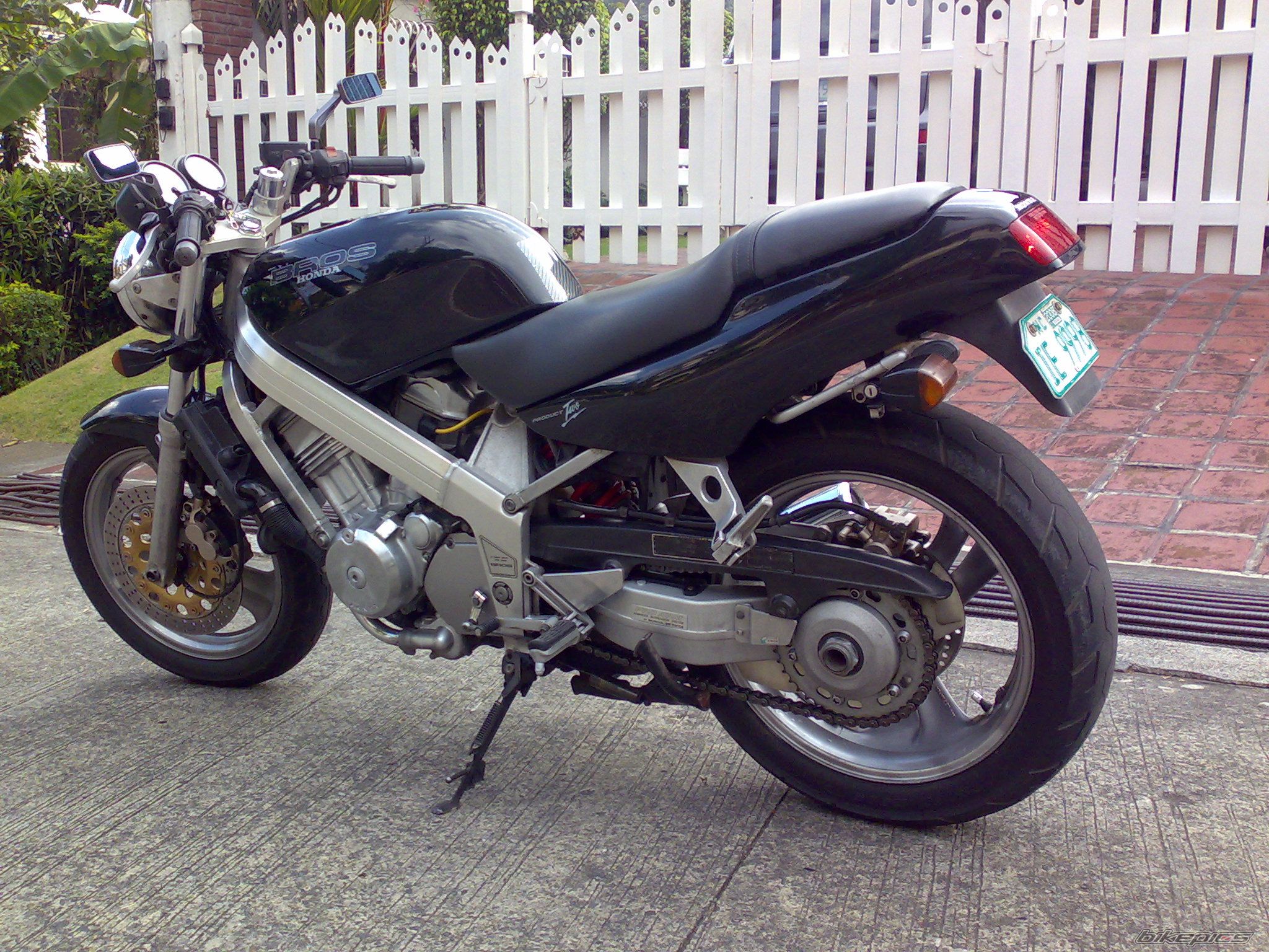 Photo 1624852