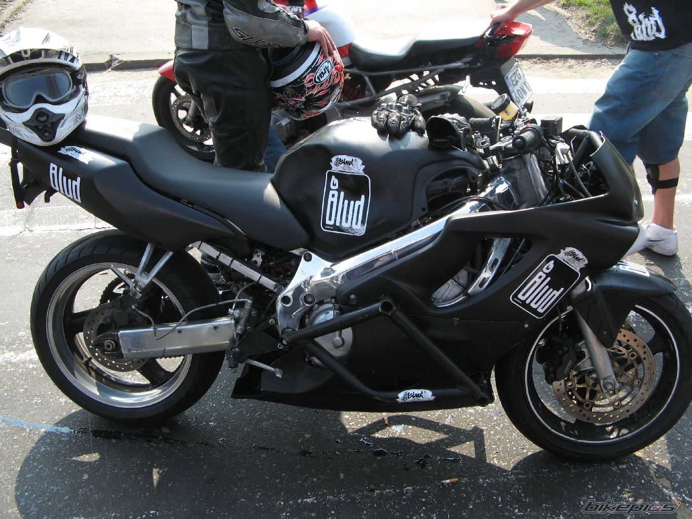 Photo 1624875