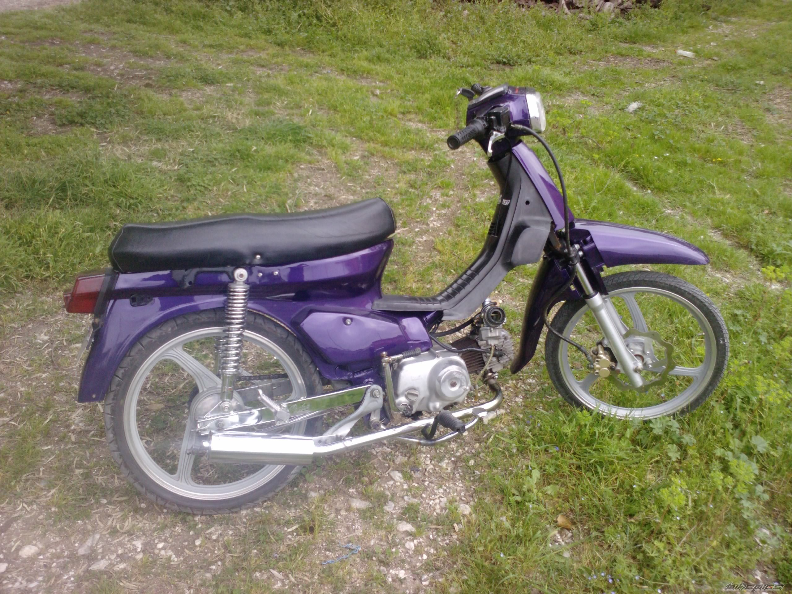 Photo 1624984