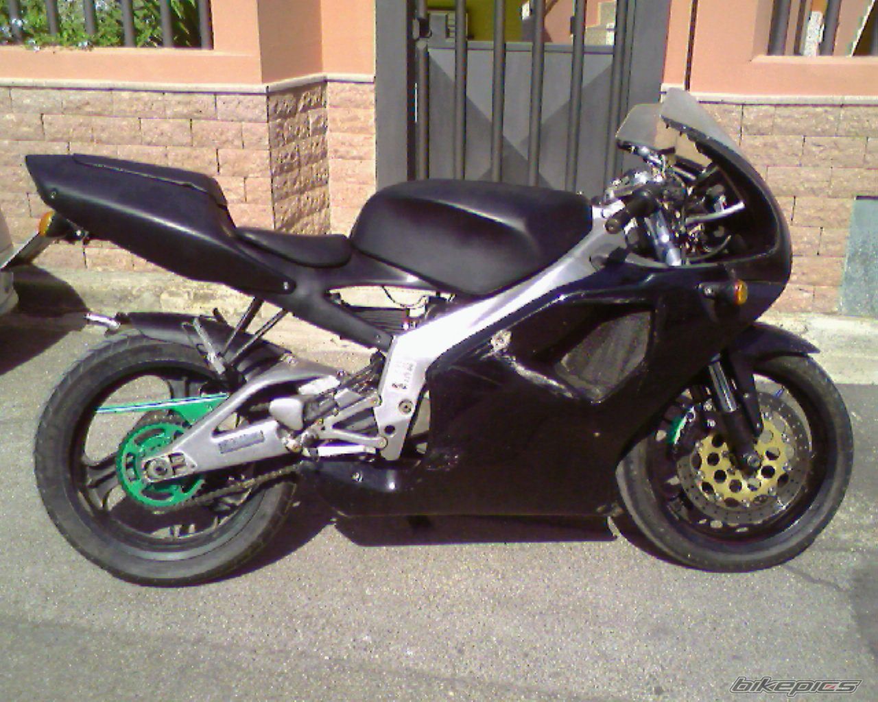Photo 1625282