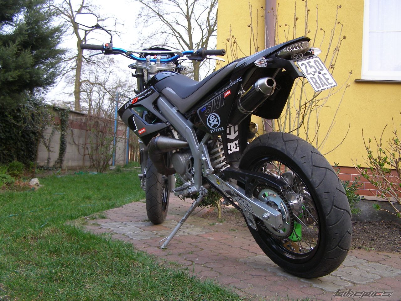 Photo 1625476