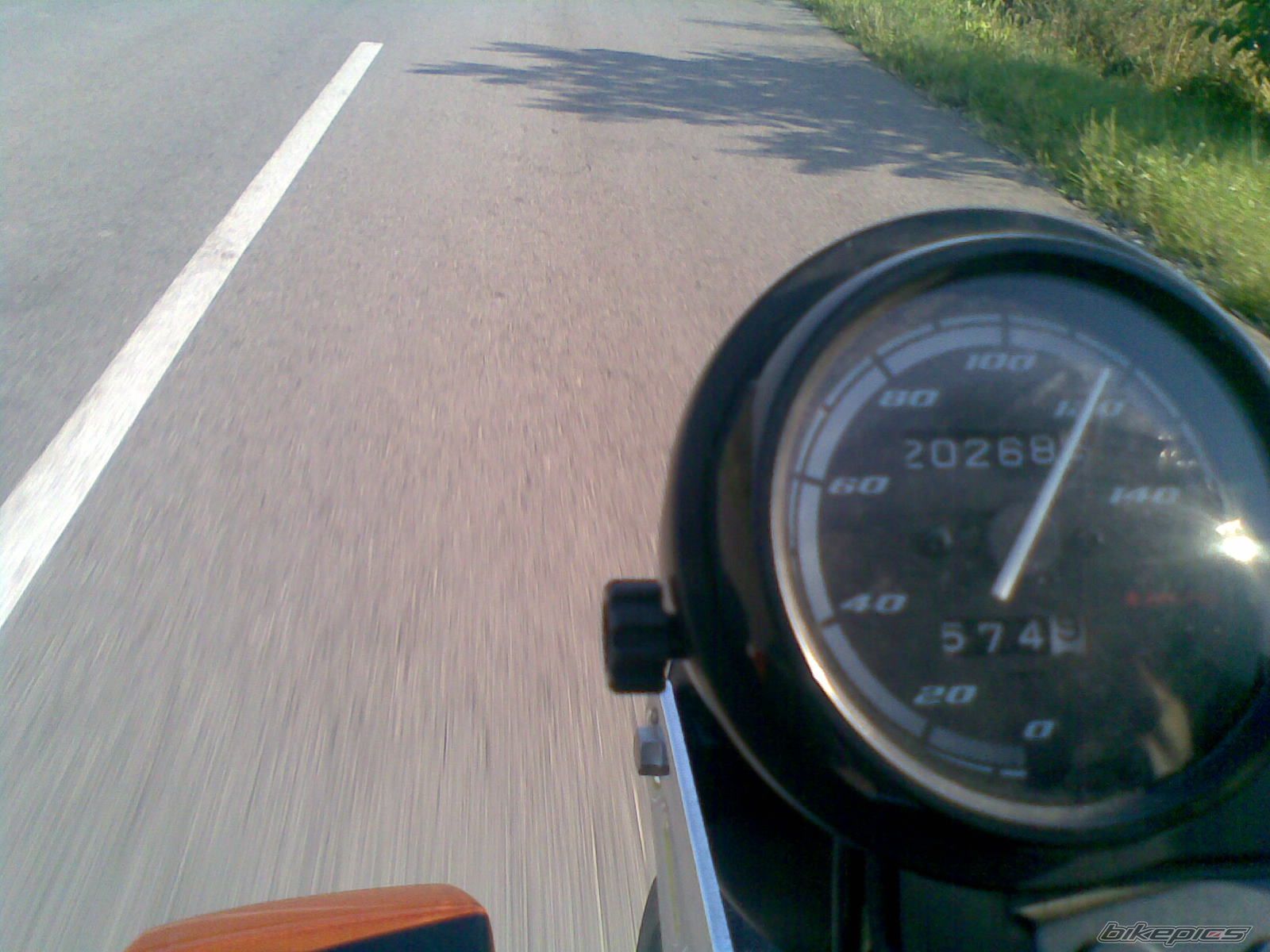 Photo 1625672
