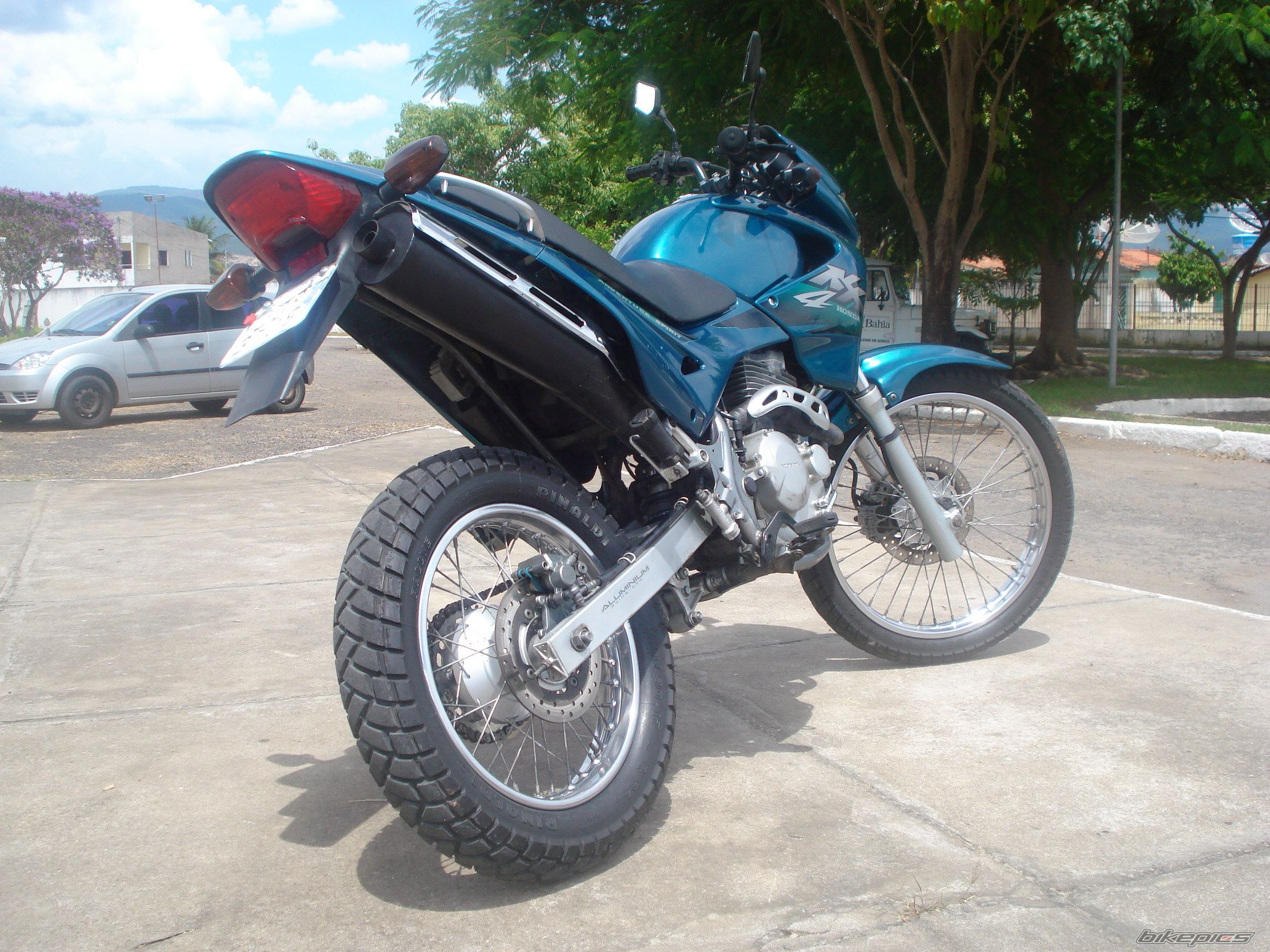Photo 1626840