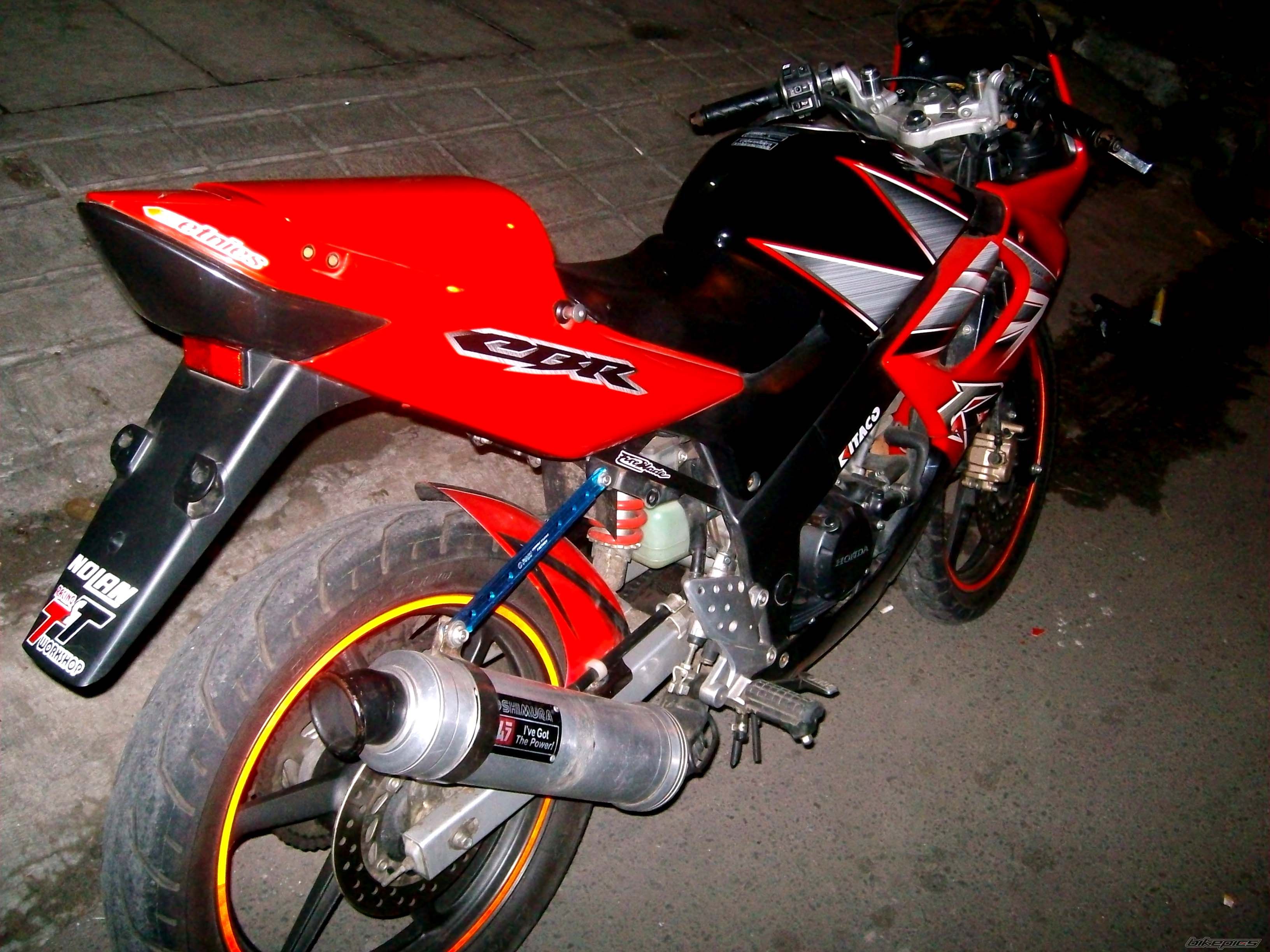 Photo 1626903