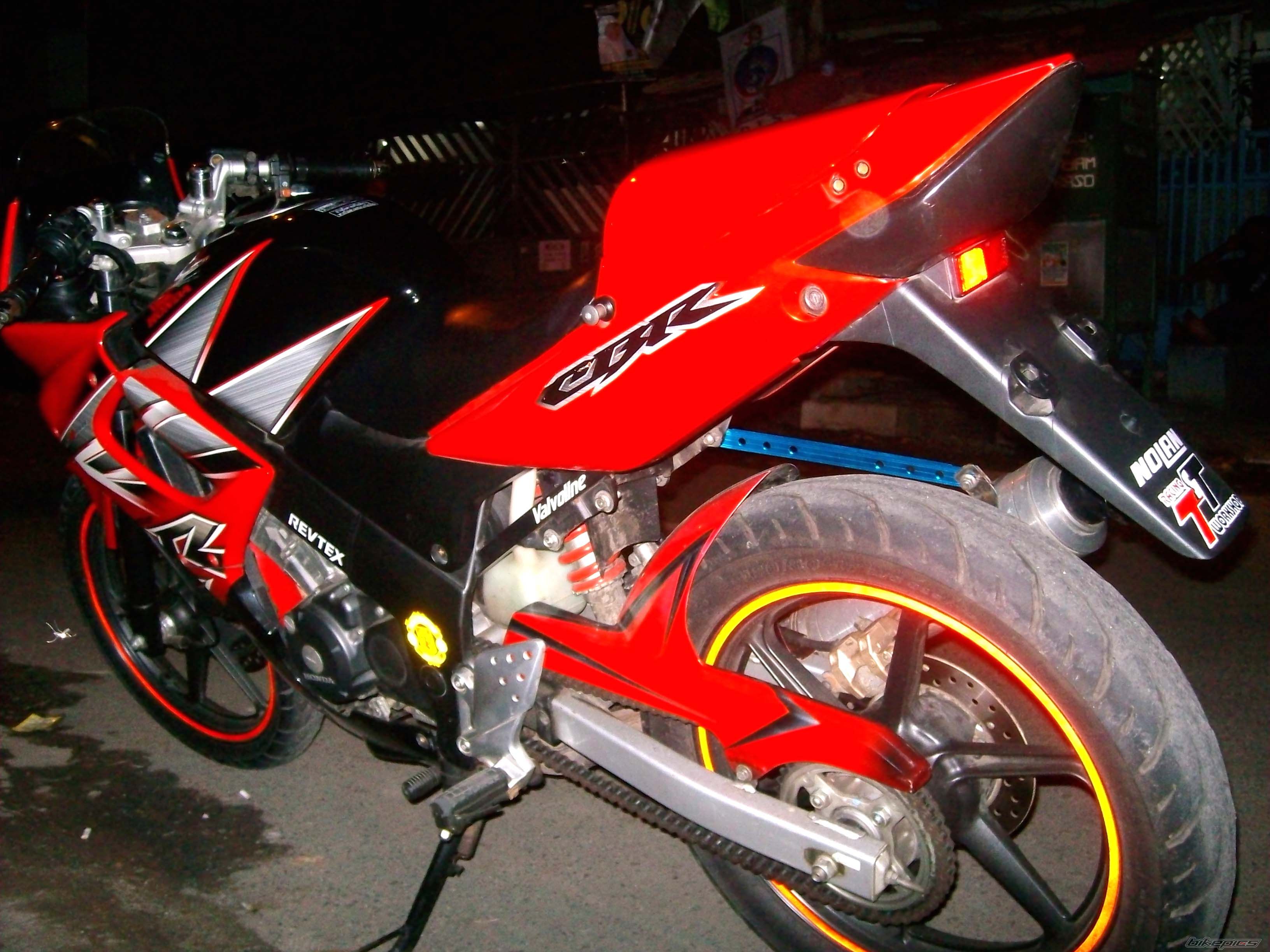 Photo 1626904
