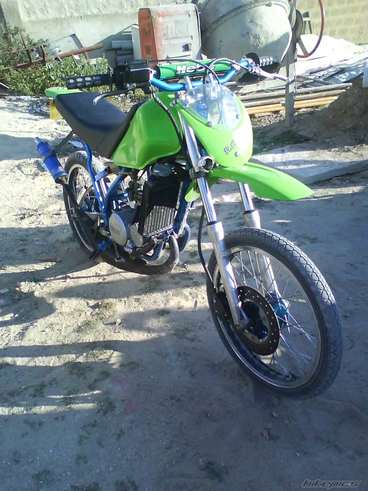 Photo 1627104