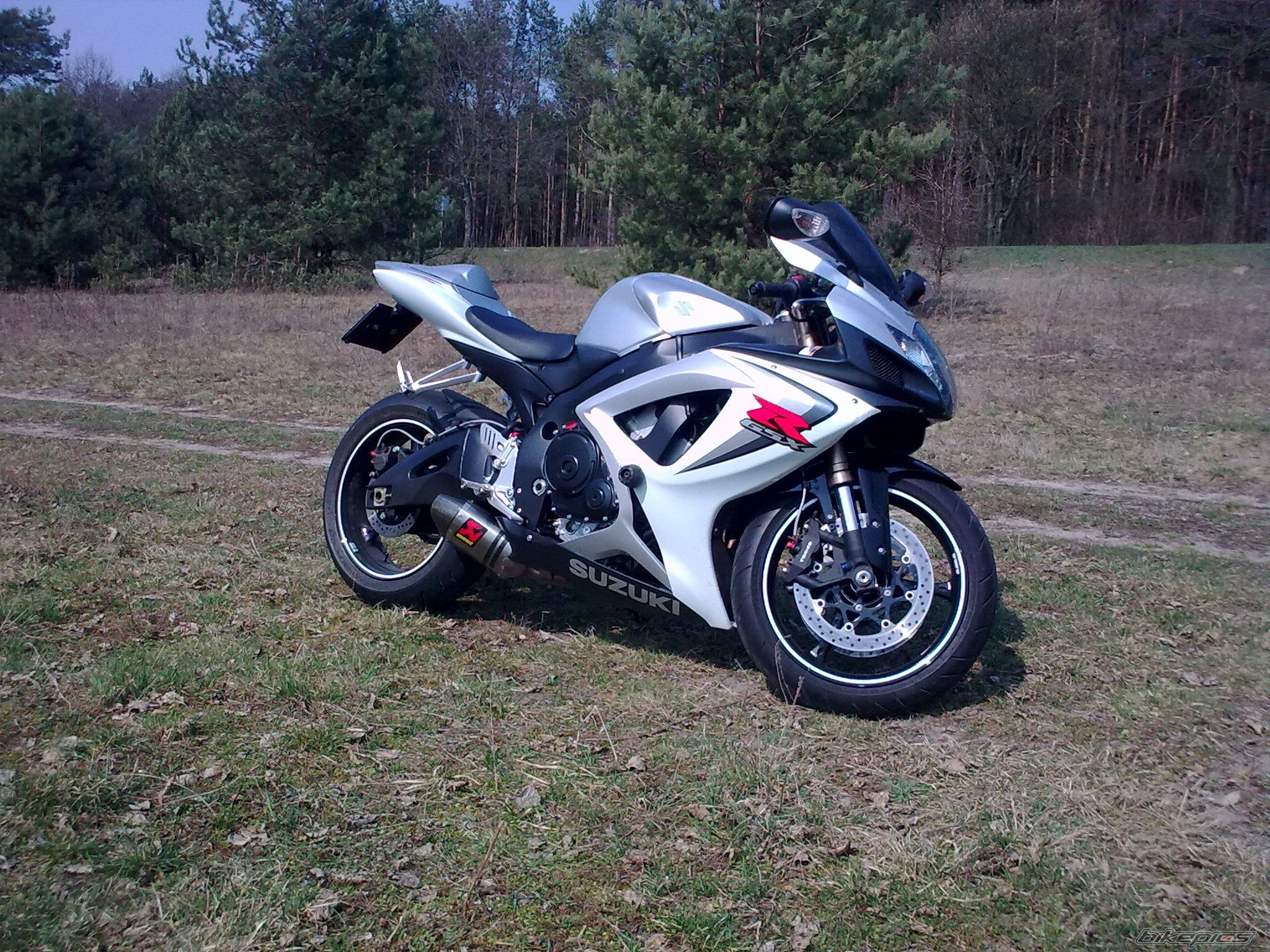 Photo 1627371