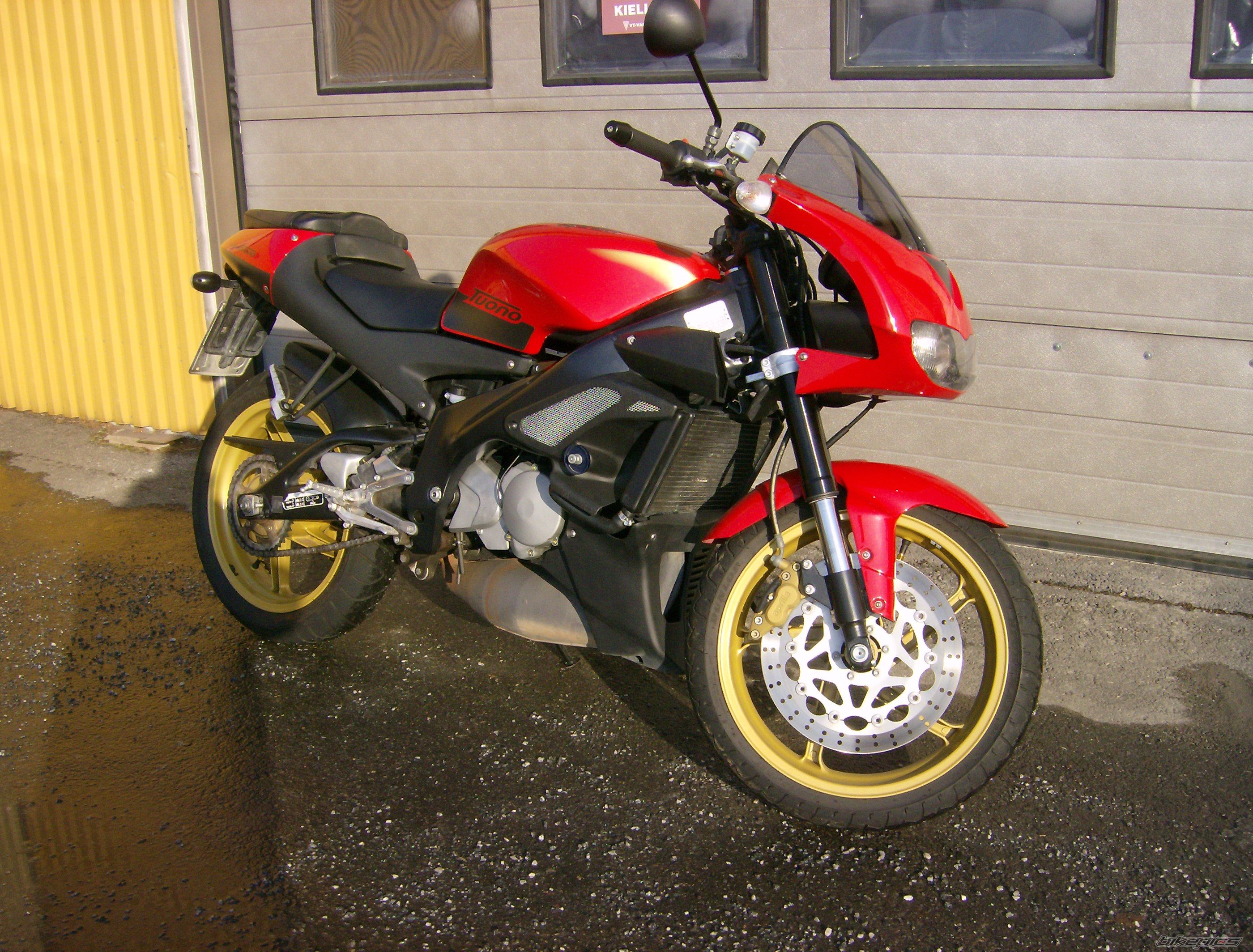 Photo 1627381