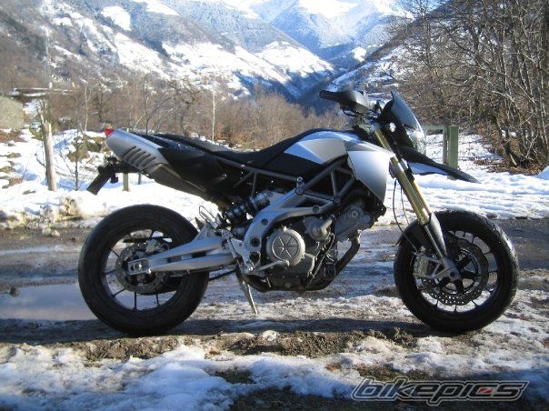 Photo 1627466