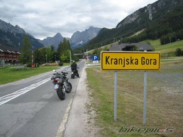 Photo 1627469