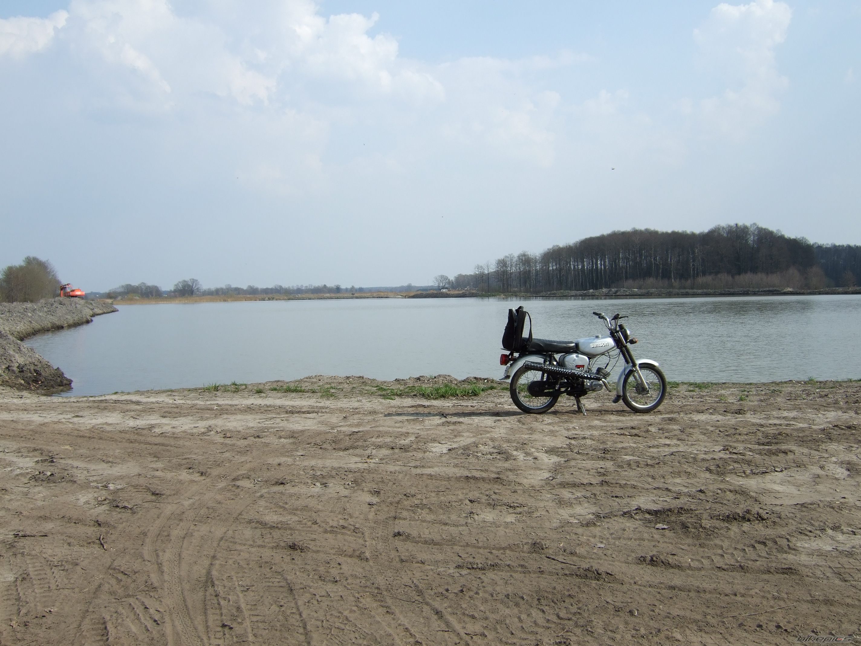 Photo 1627480