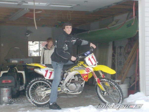 Photo 1627521