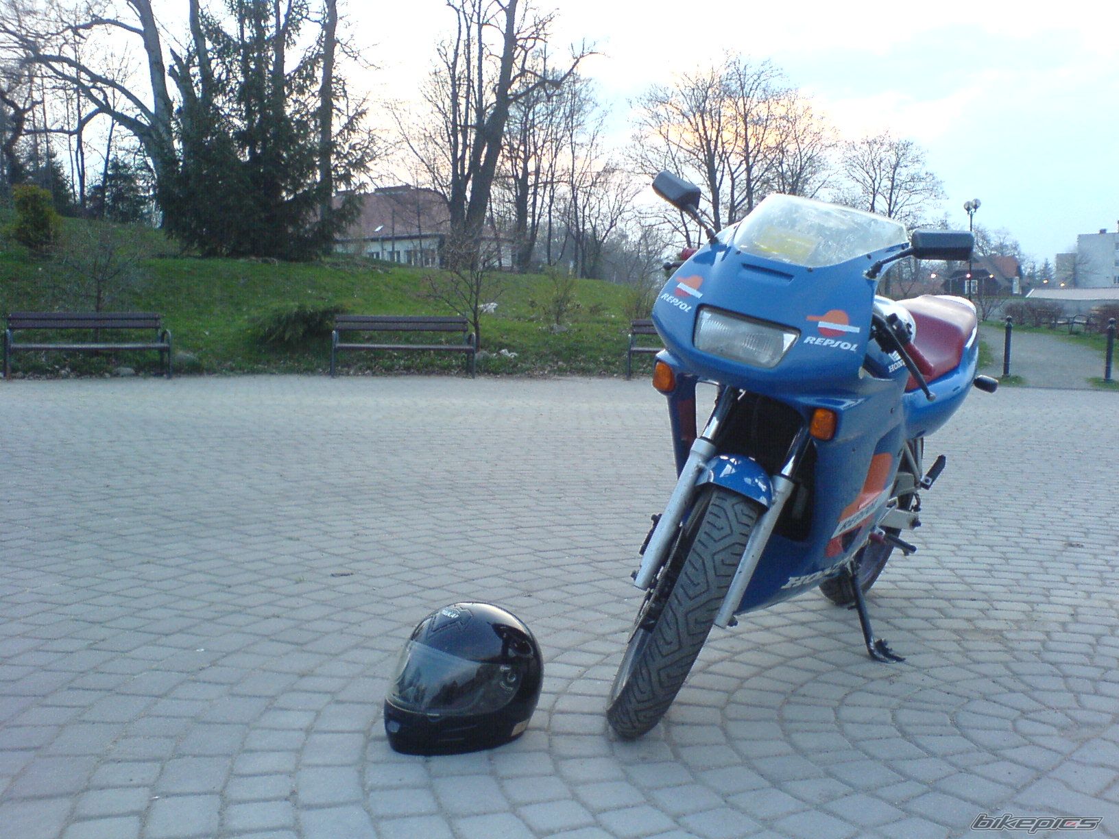 Photo 1627694