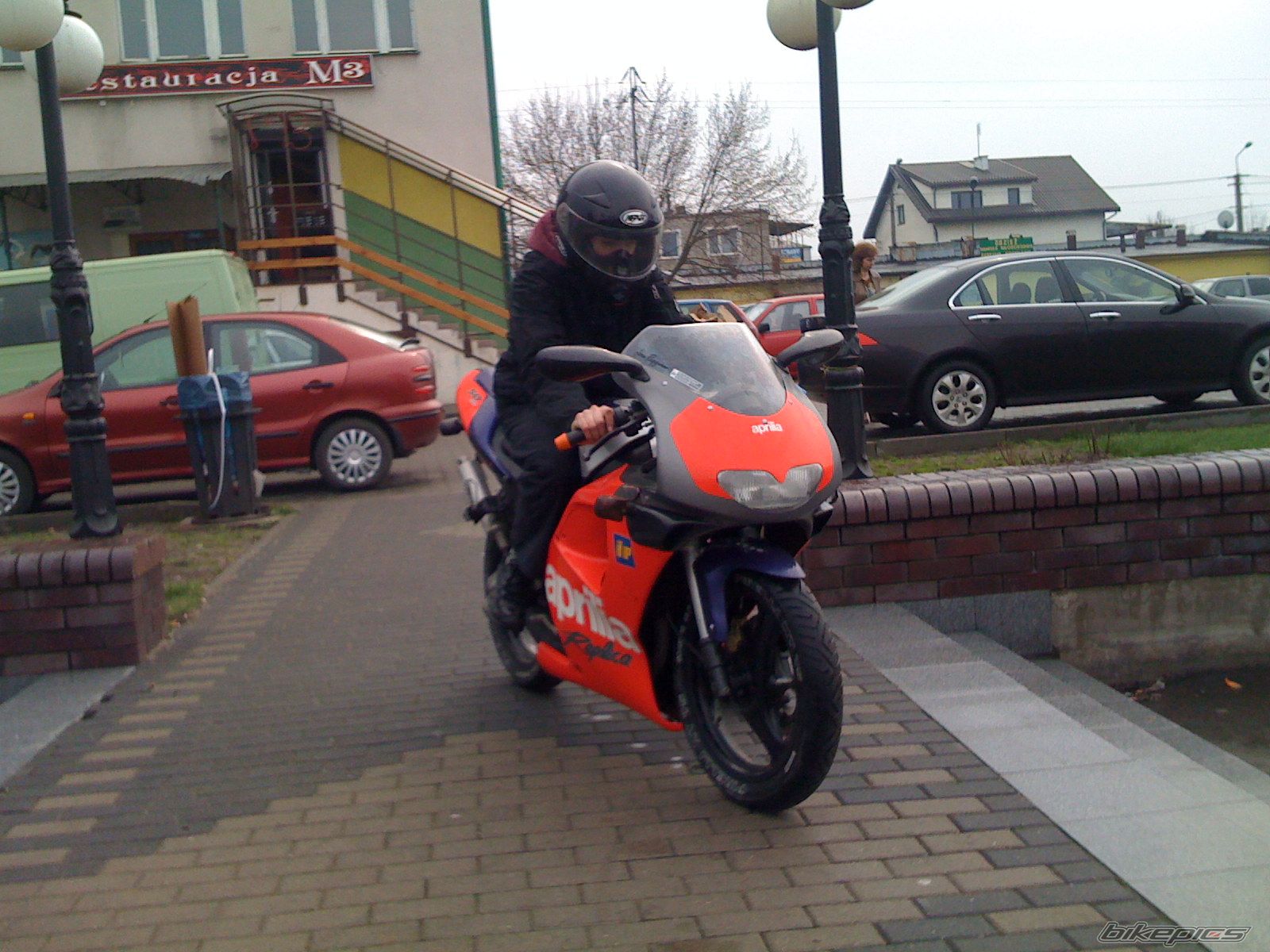 Photo 1628129