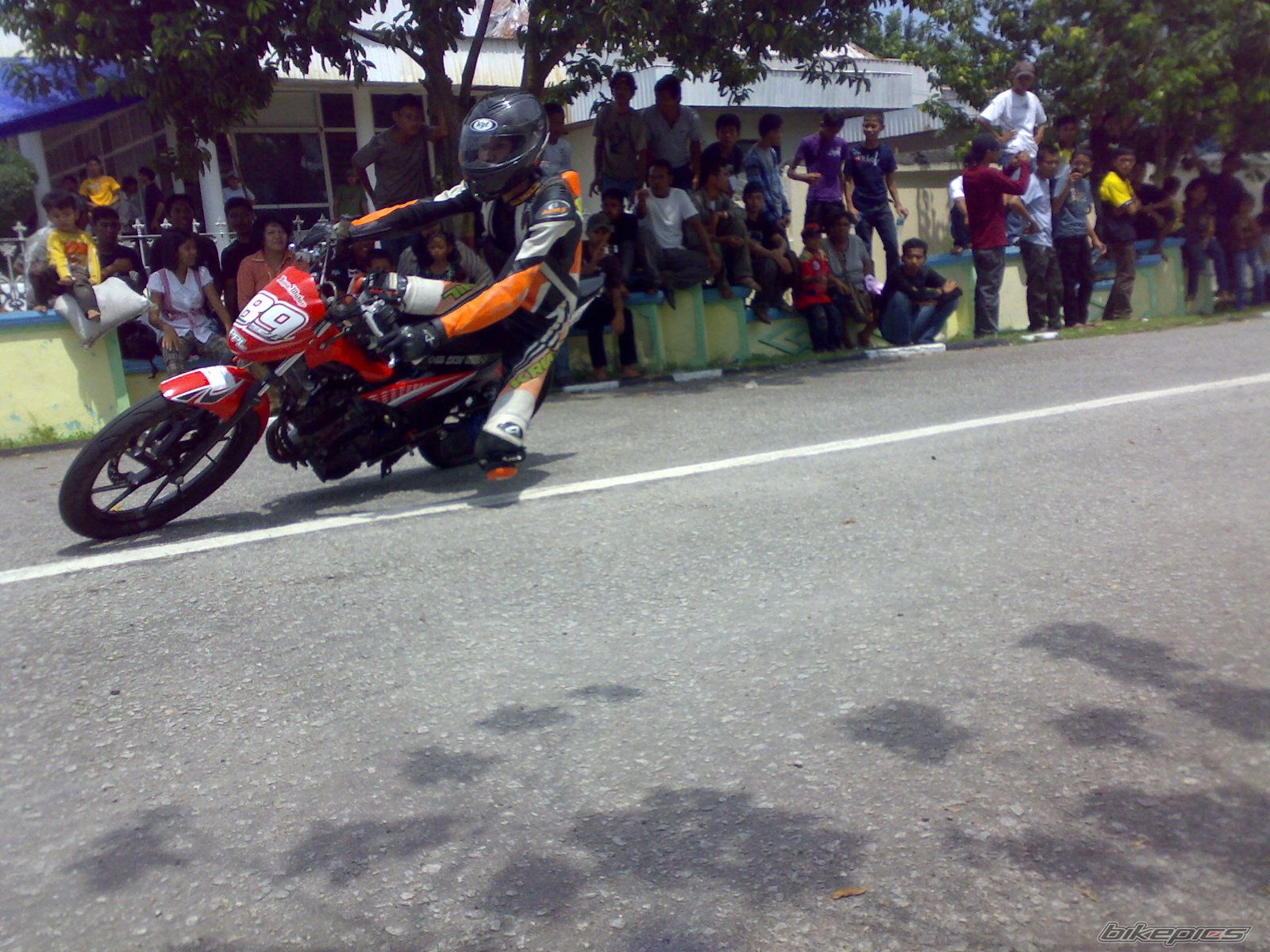 Photo 1628302