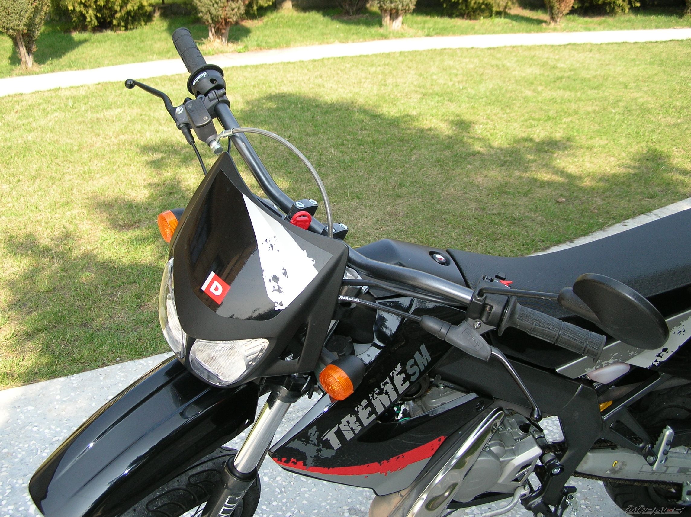 Photo 1628386