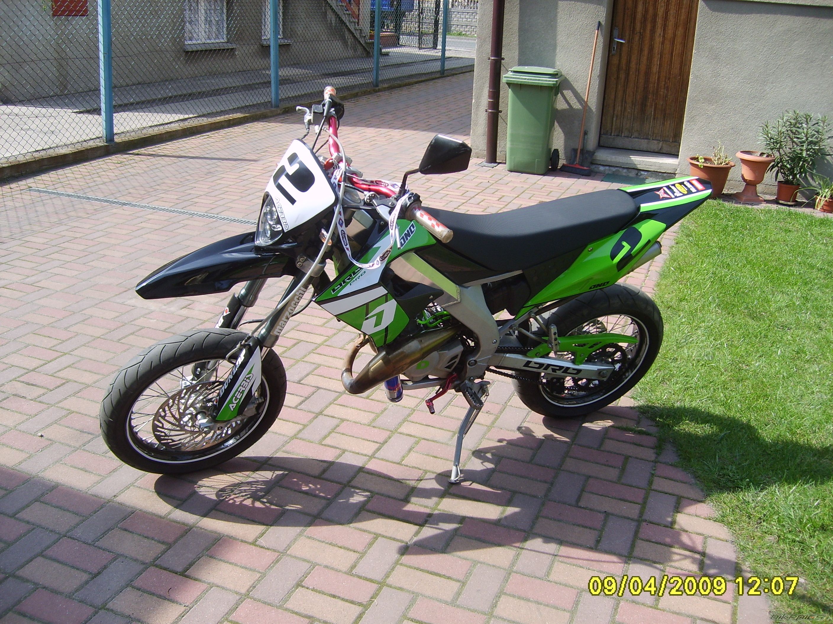 Photo 1628404