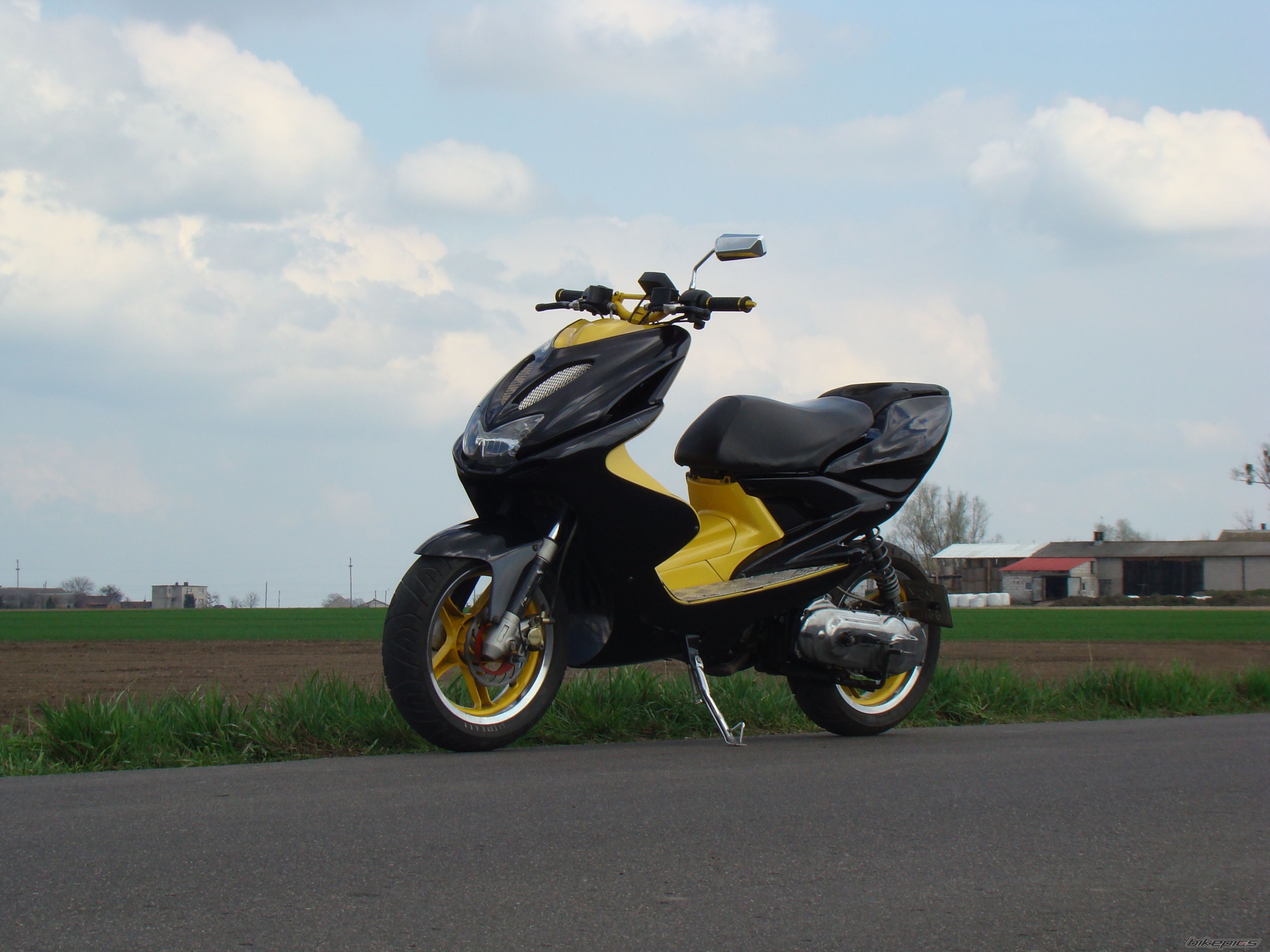 Photo 1628443