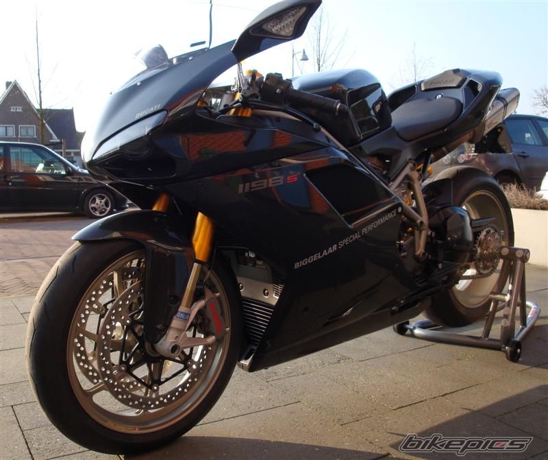 Photo 1628447