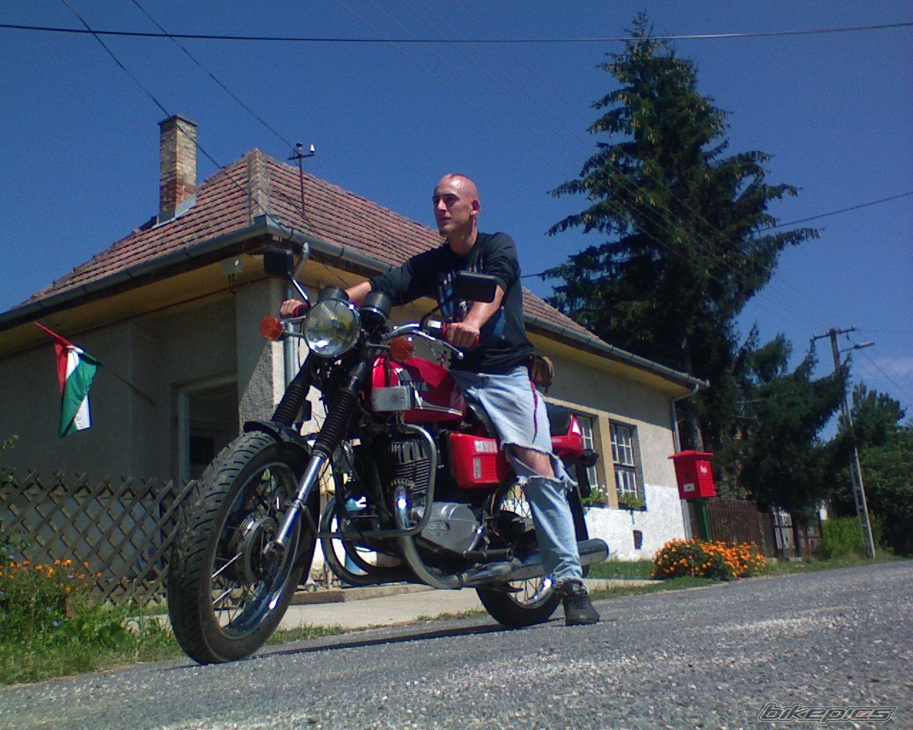 Photo 1628527