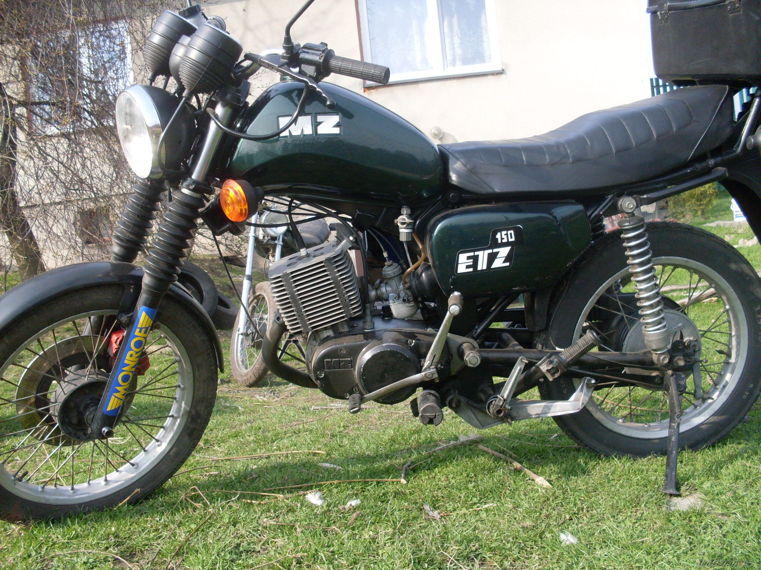 Photo 1628573