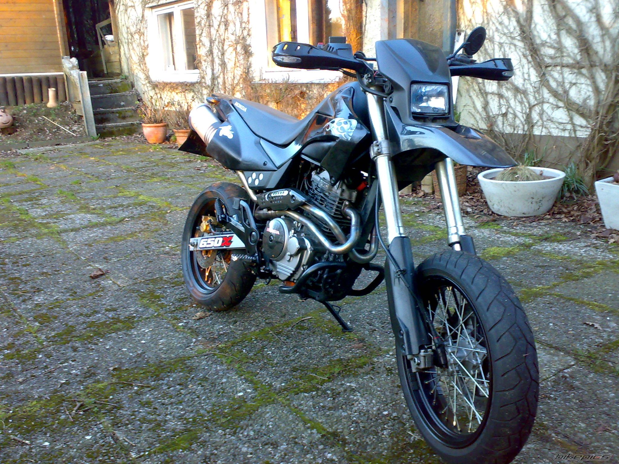Photo 1628676
