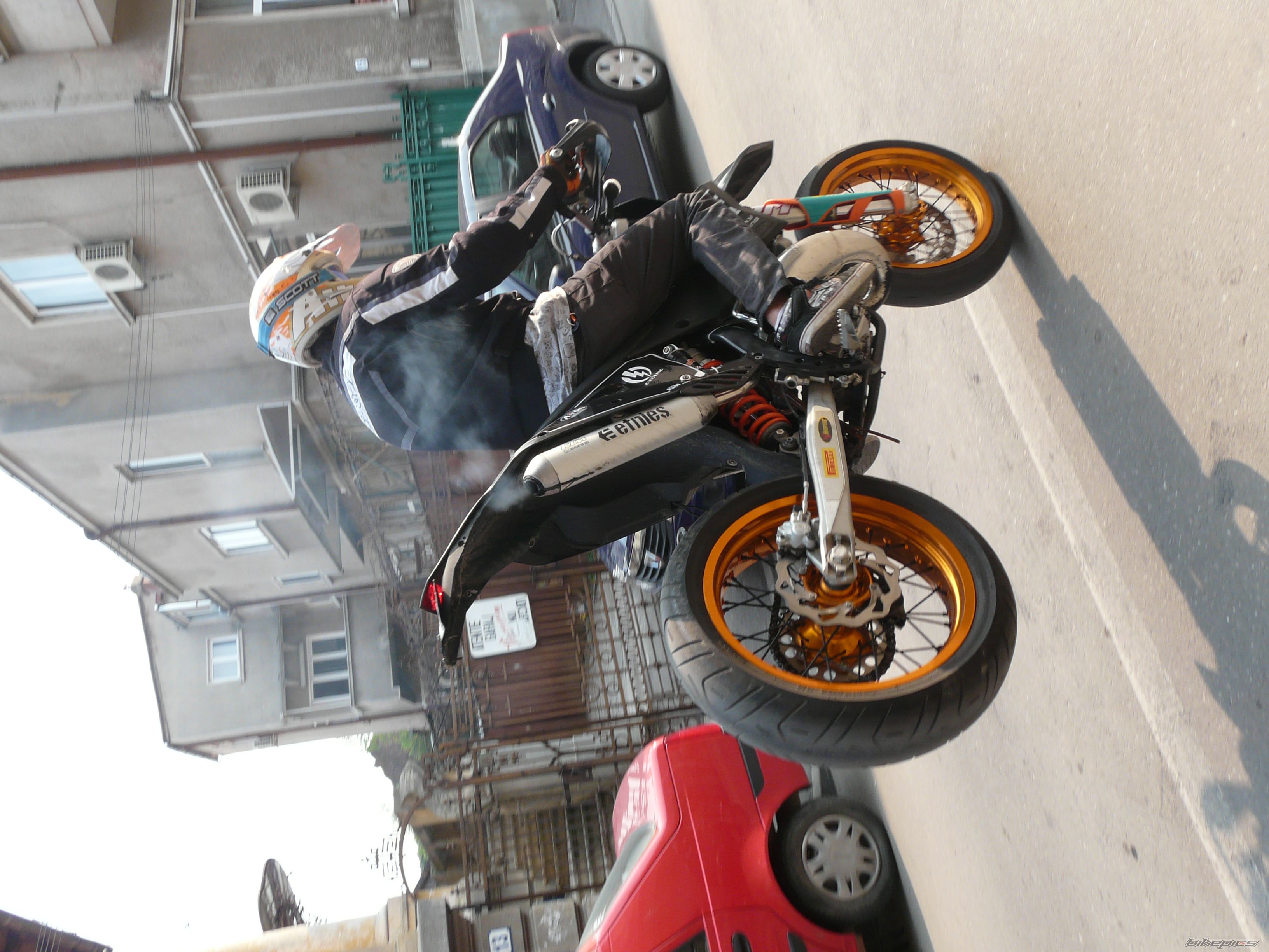 Bike Photo 1628698