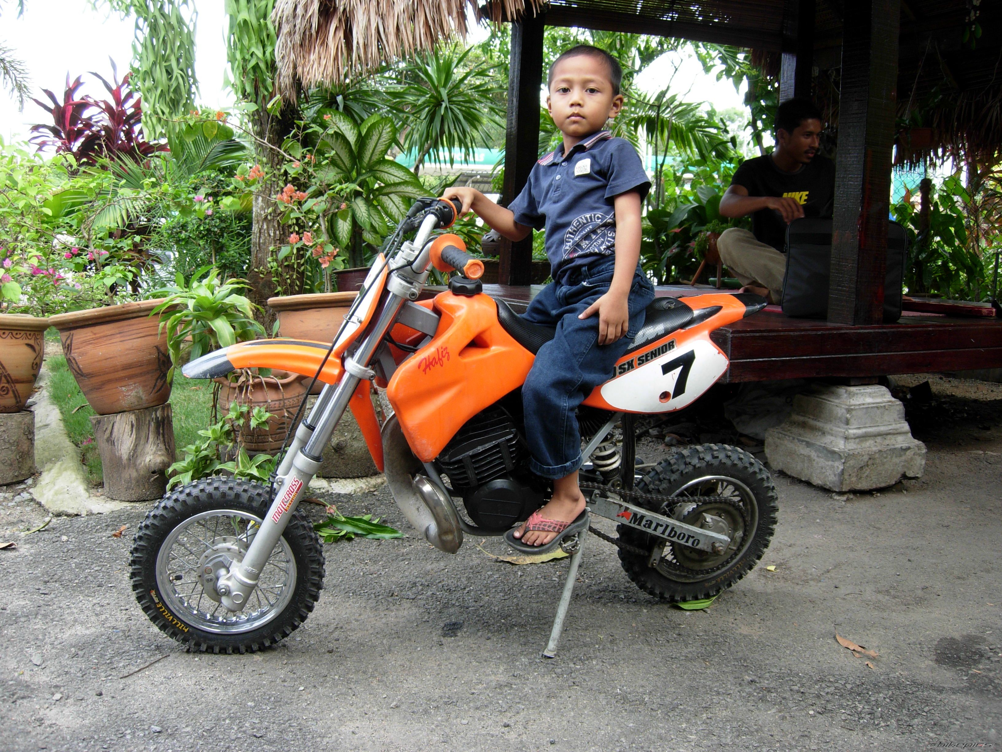 Photo 1628857