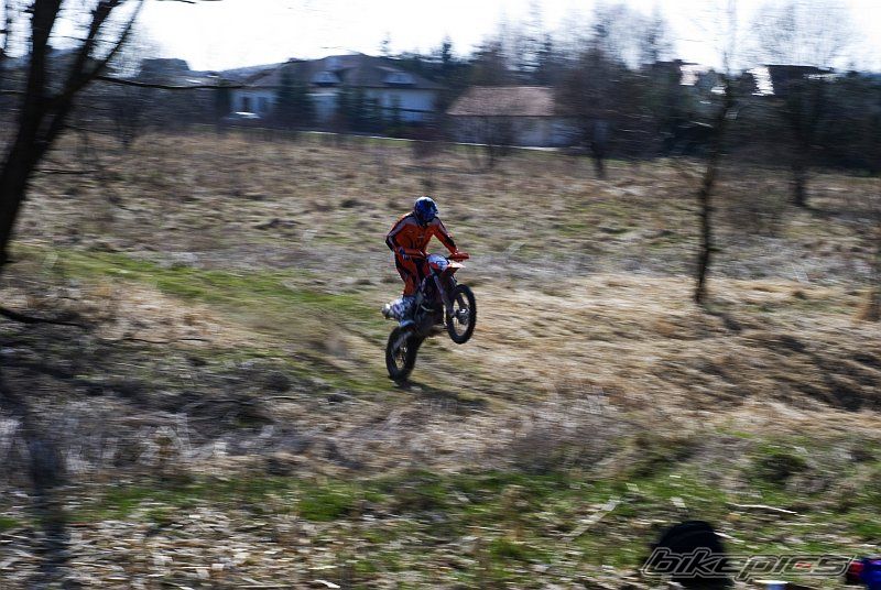 Photo 1629185