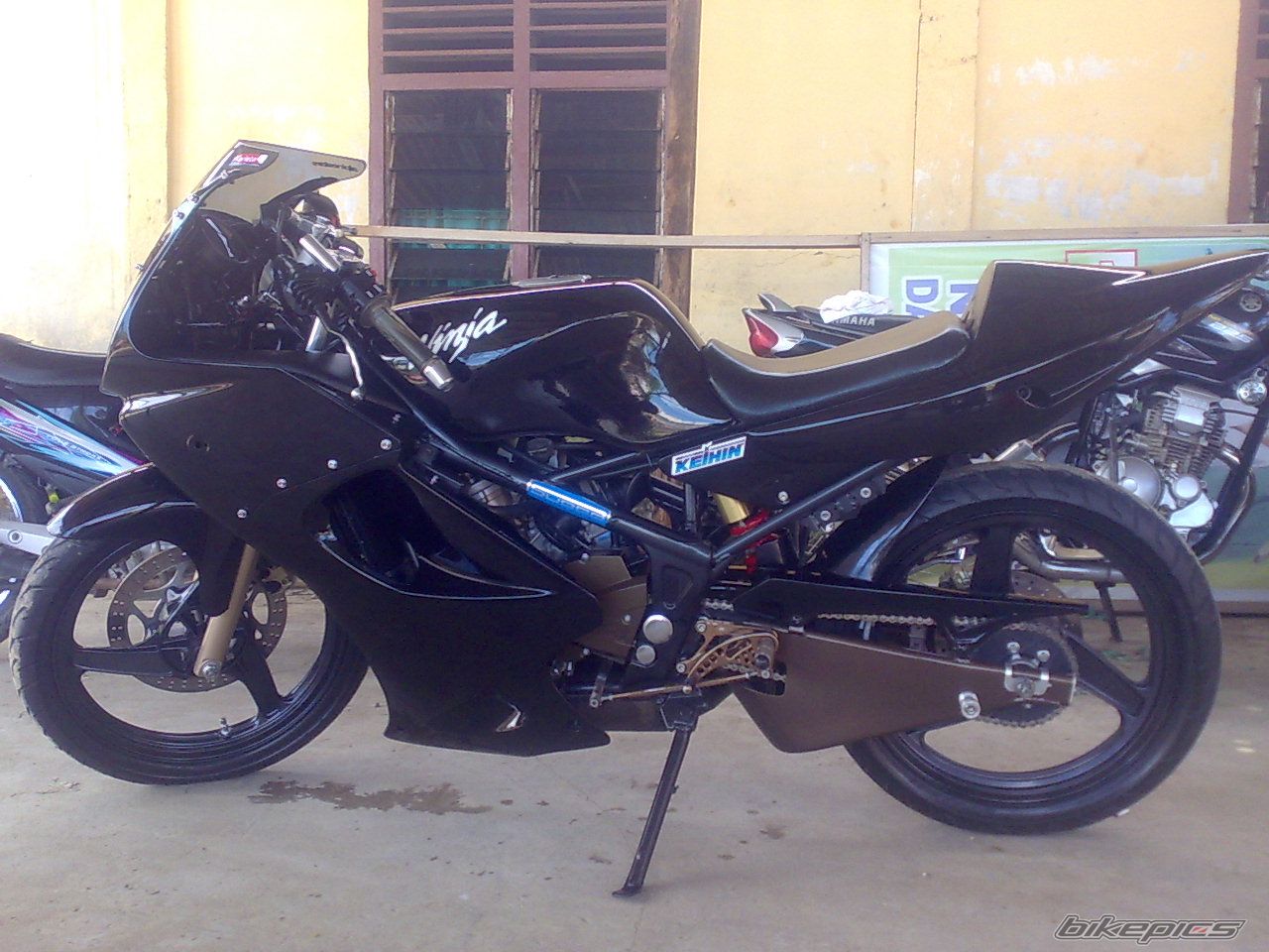 Photo 1629334