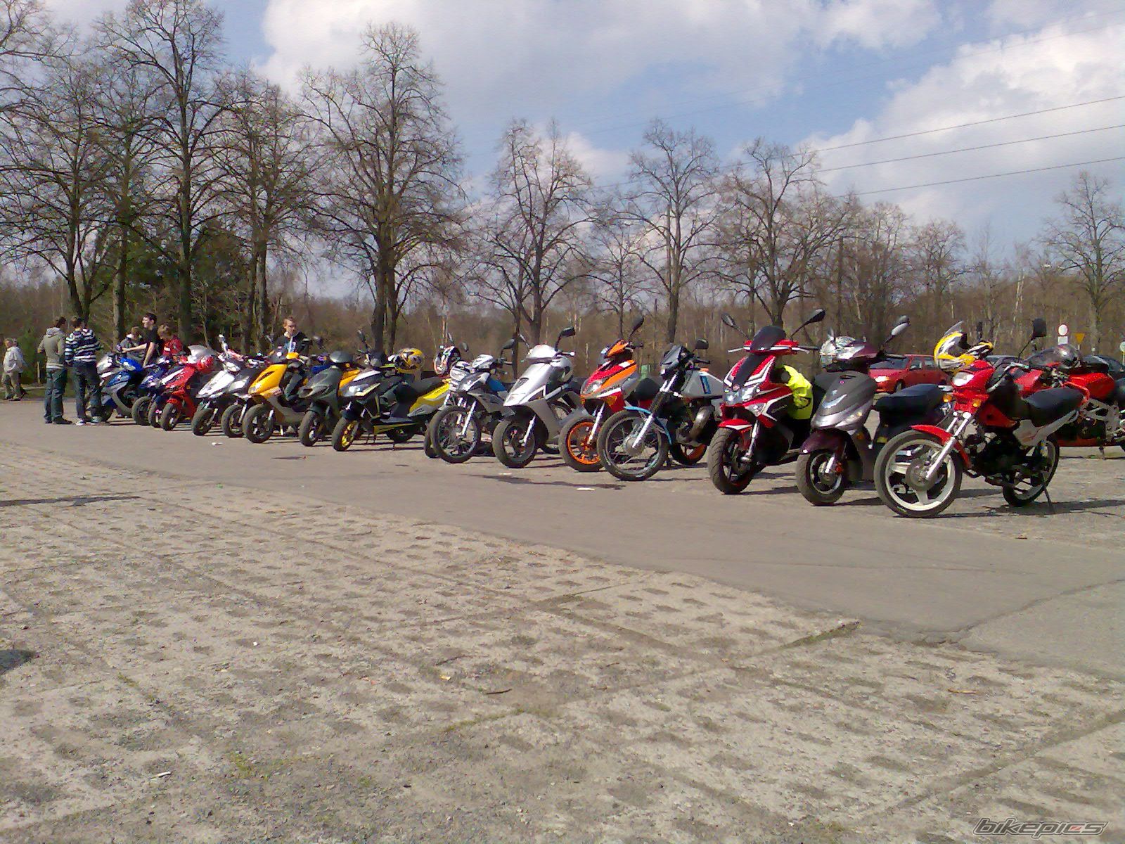 Photo 1629379