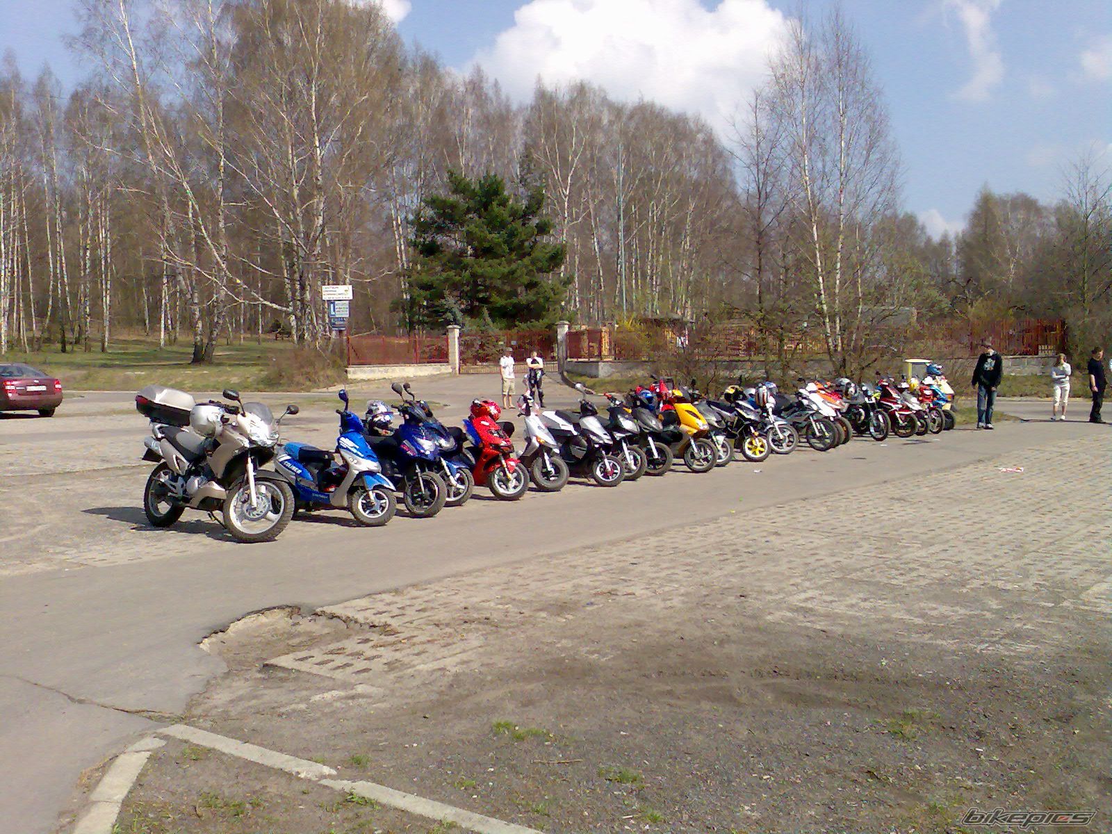 Photo 1629383