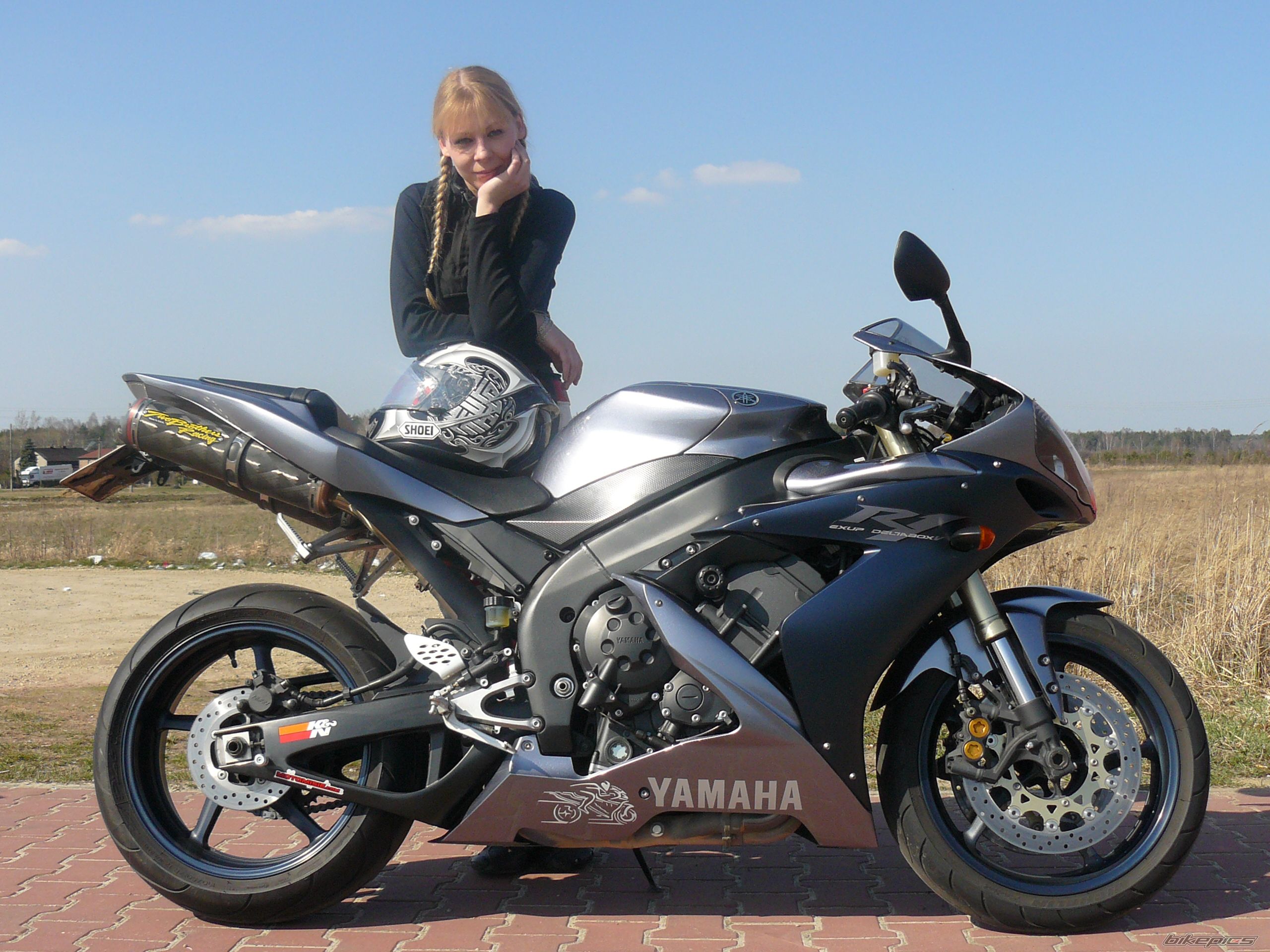 Photo 1629384