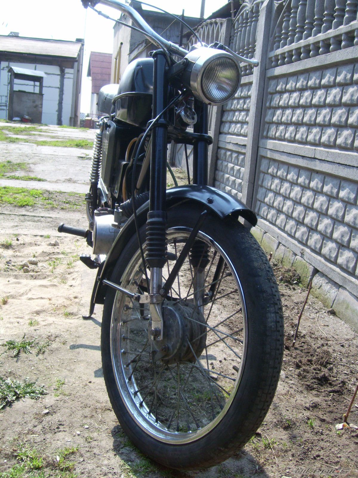 Photo 1629404