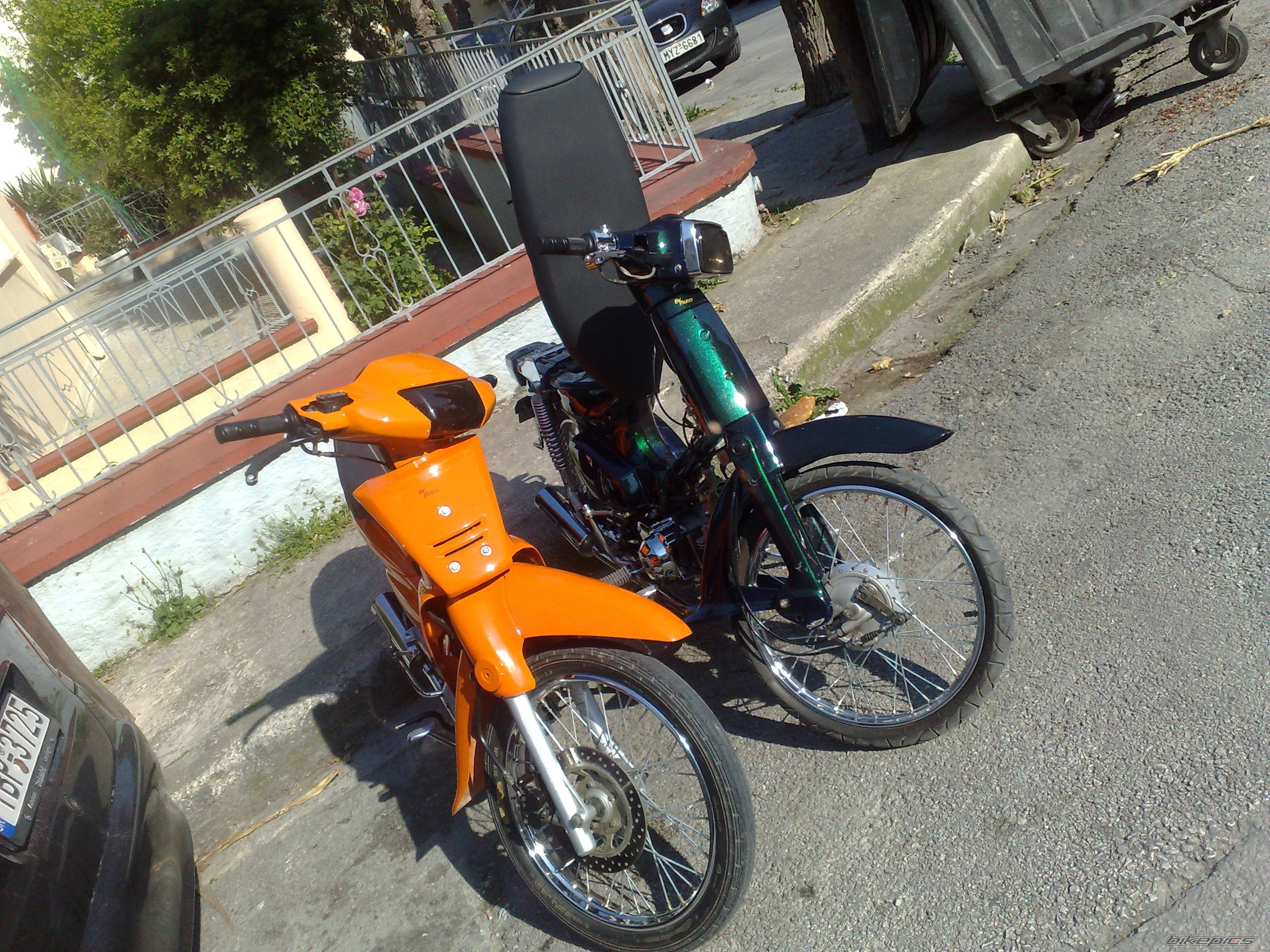 Photo 1629502